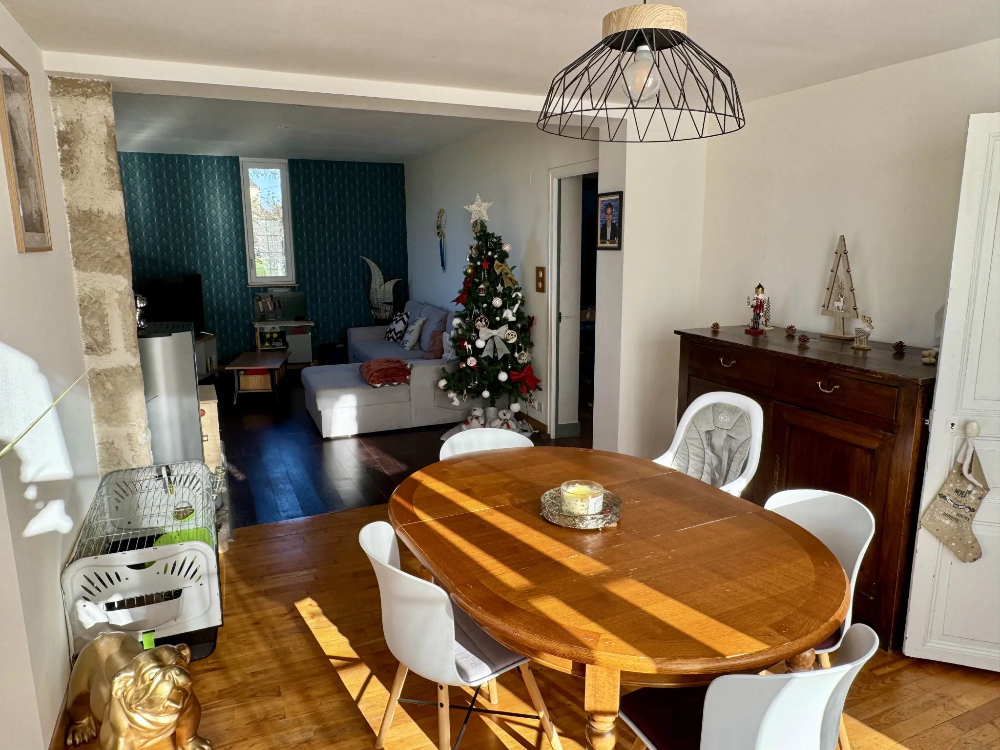 Charmante maison en pierres rénovée de 72 m² à Brive avec terrain et garage 