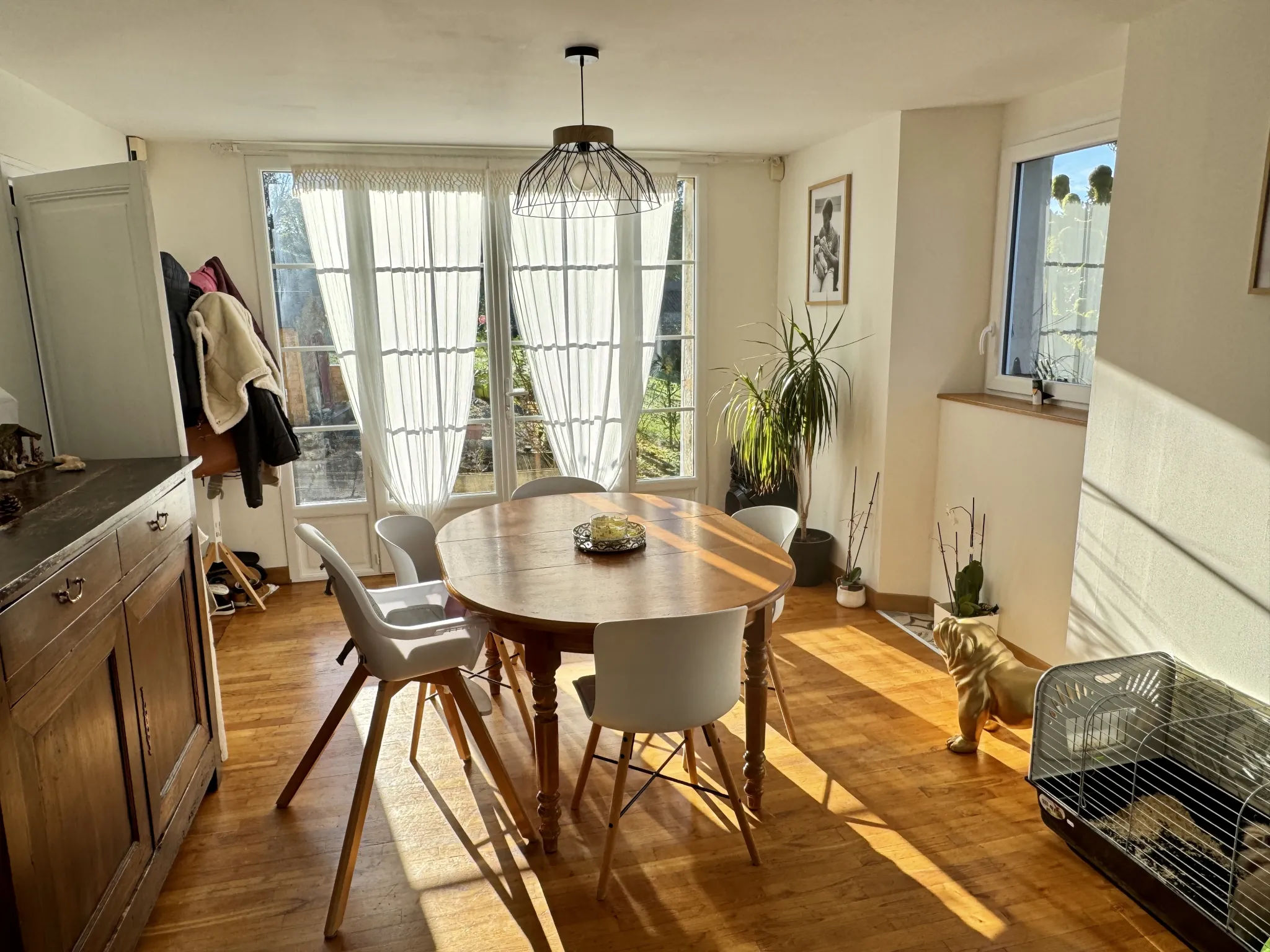 Charmante maison en pierres rénovée de 72 m² à Brive avec terrain et garage 