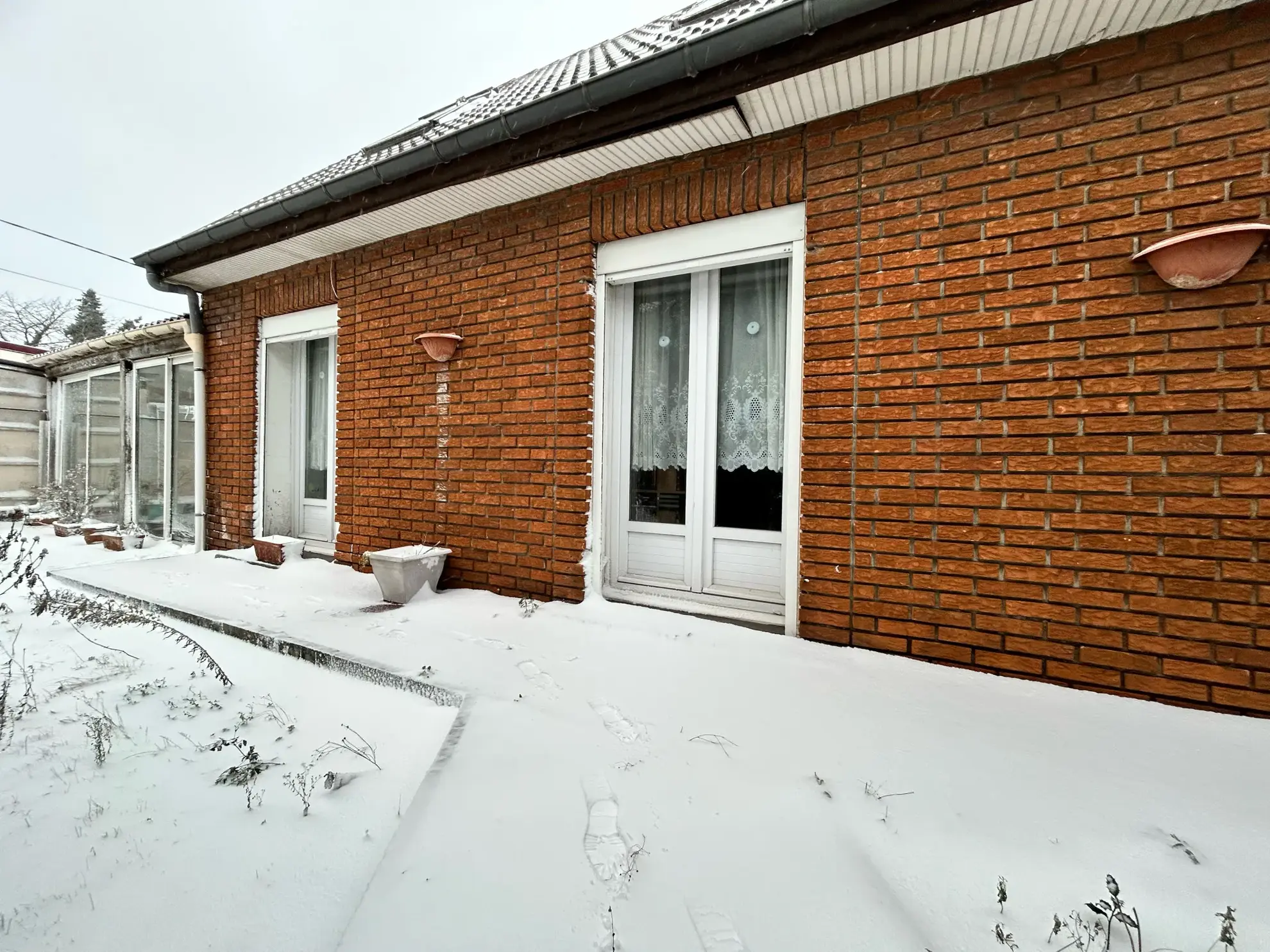 Maison individuelle à vendre à Henin Beaumont avec jardin et garage à rénover 