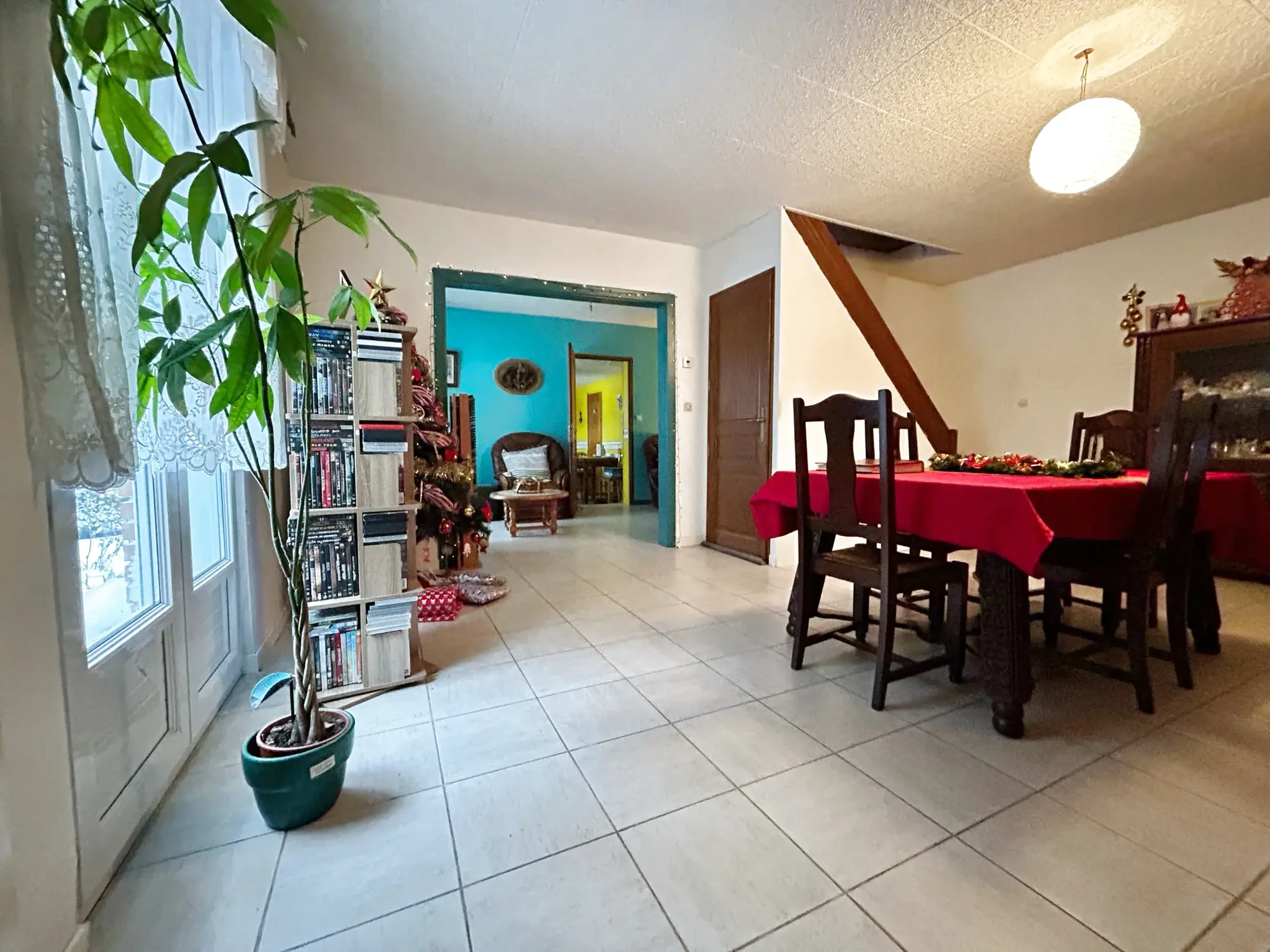 Maison individuelle à vendre à Henin Beaumont avec jardin et garage à rénover 