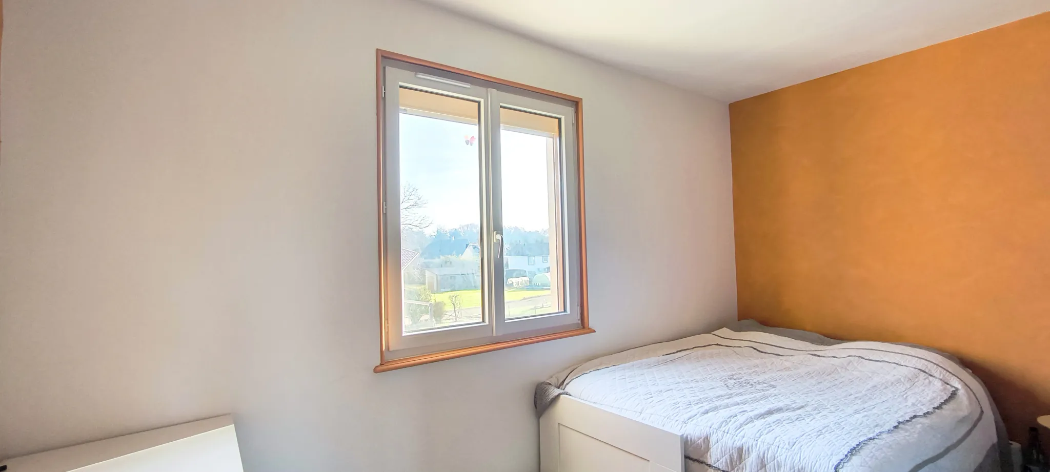 Maison familiale à Uxegney avec jardin et rénovations récentes 