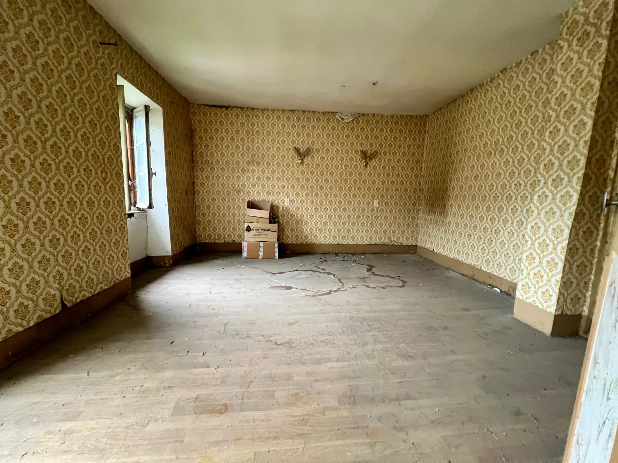 A vendre appartement T2 à rénover avec terrasse à Millau