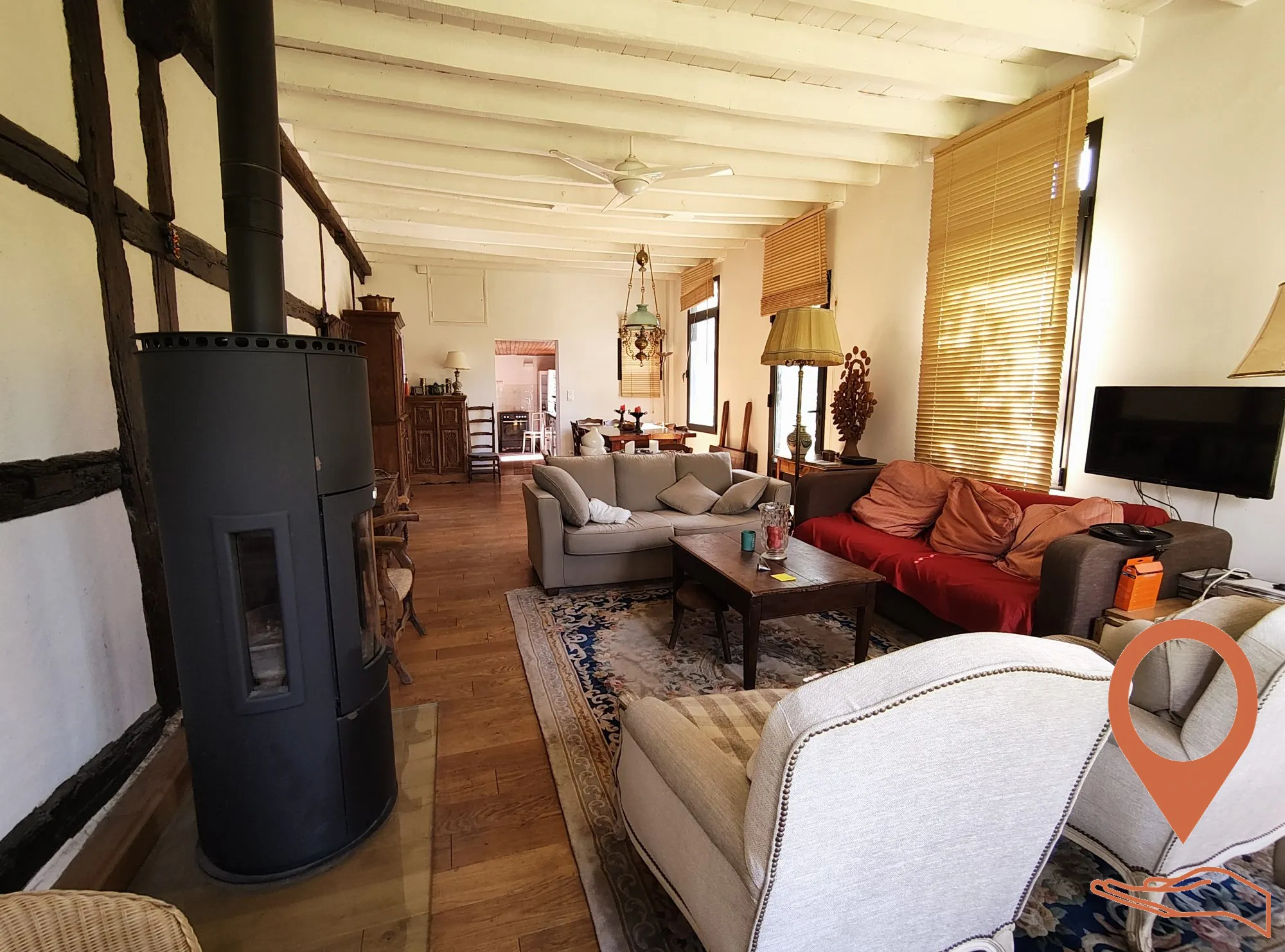 Maison à vendre avec jardin et potentiel d'aménagement à Cernoy-en-Berry 