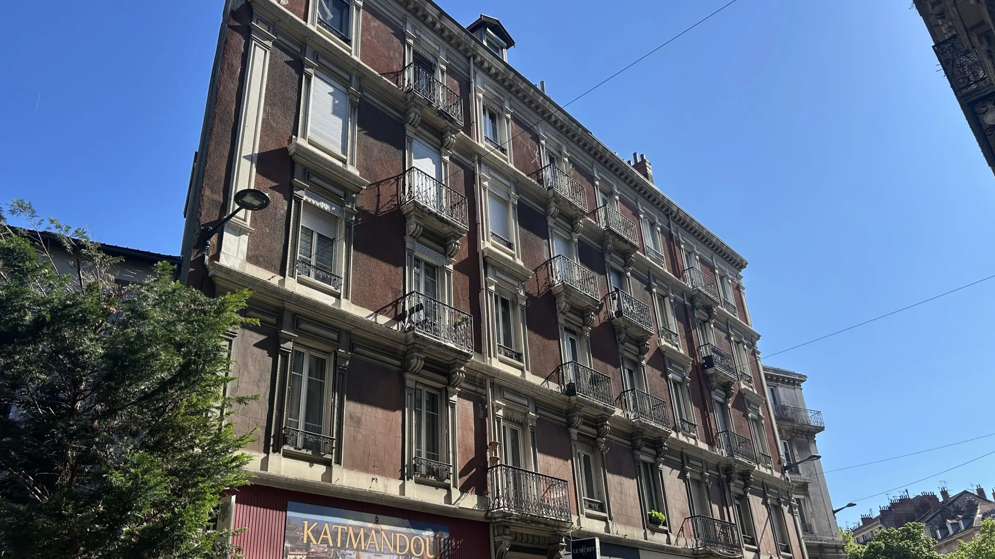 Appartement 2 pièces à vendre à Grenoble Championnet - Confort et proximité 