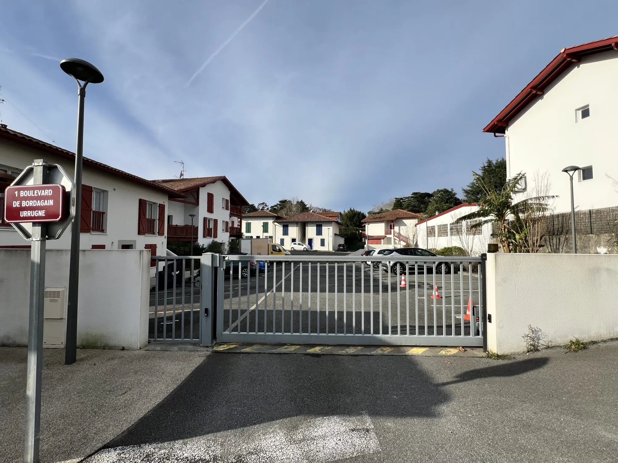 Place de parking sécurisée à 1 km de Saint-Jean-de-Luz