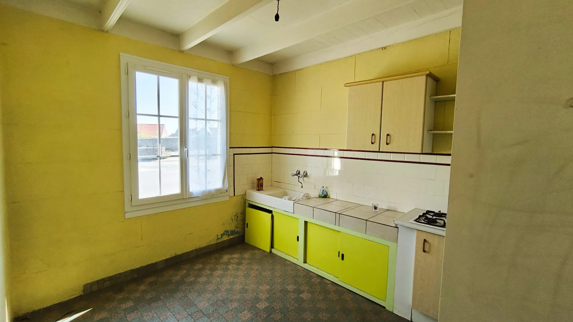 Maison avec Hangar à Plougoulm (29250) - Résidence et atelier en Bretagne 