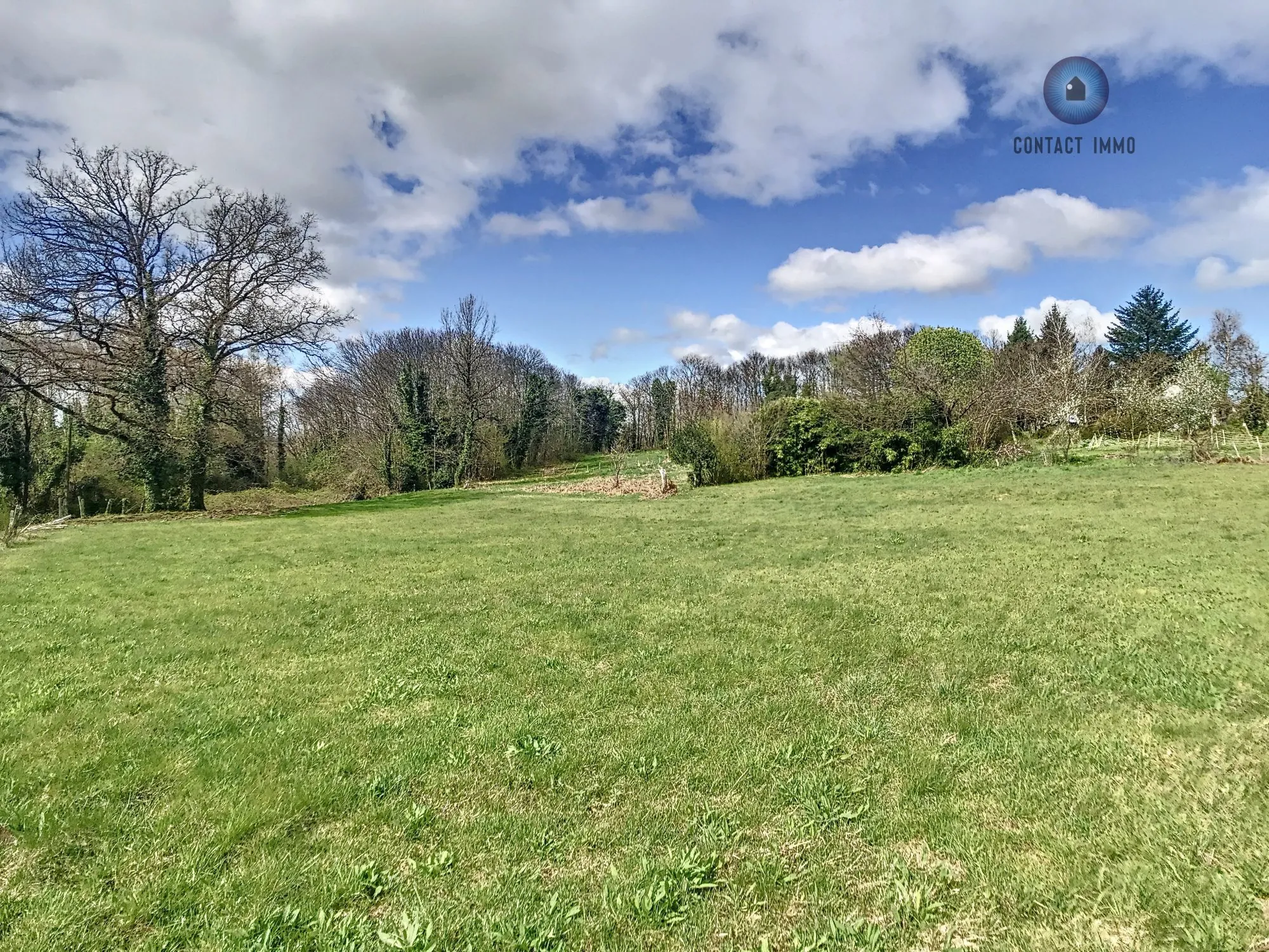 Terrain constructible à Sadroc de 2 846 m² avec certificat d'urbanisme