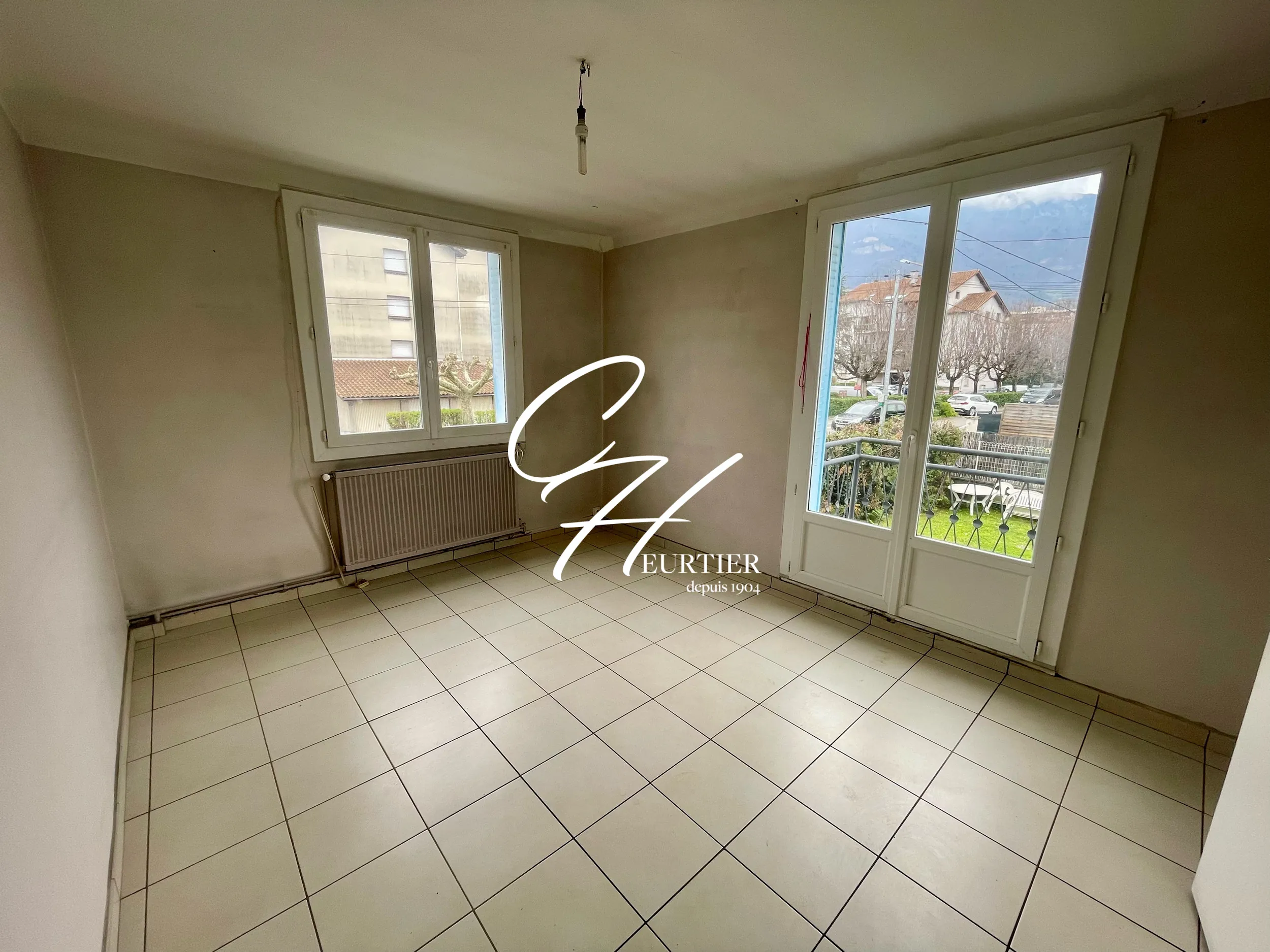 Appartement T2 lumineux avec balcon à Échirolles proche domaine Jean Jaurès