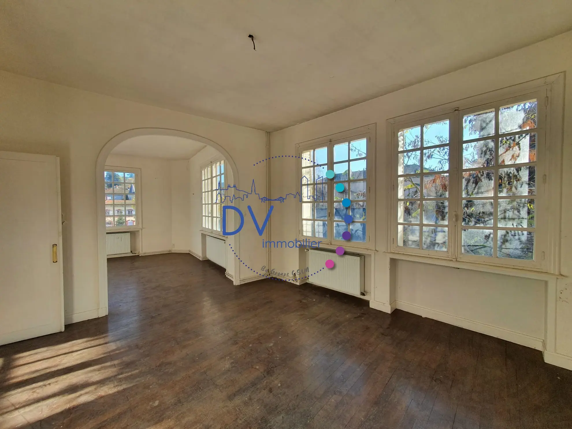 Maison bourgeoise à rénover à Amplepuis à 485 €/m², emplacement central