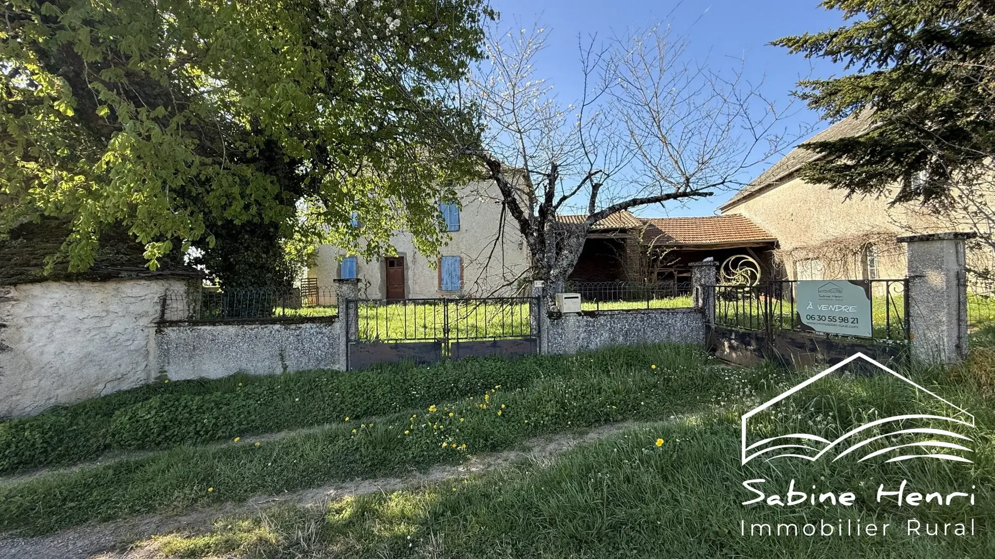 Fermette isolée à vendre sur 2 hectares à Jouqueviel, Mirandol