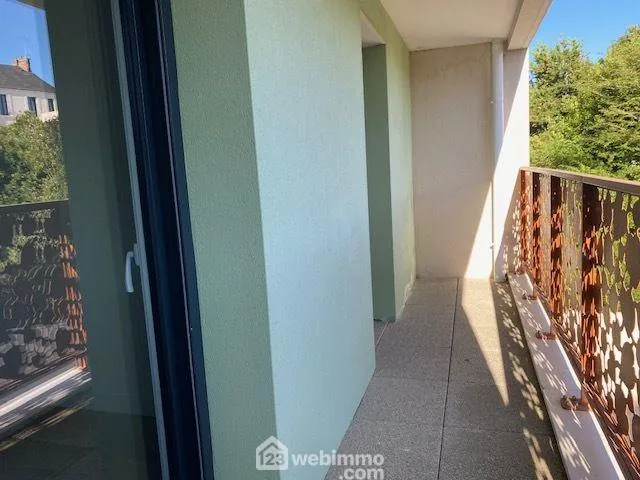 Appartement lumineux de 3 pièces avec terrasse à La Roche-sur-Yon 