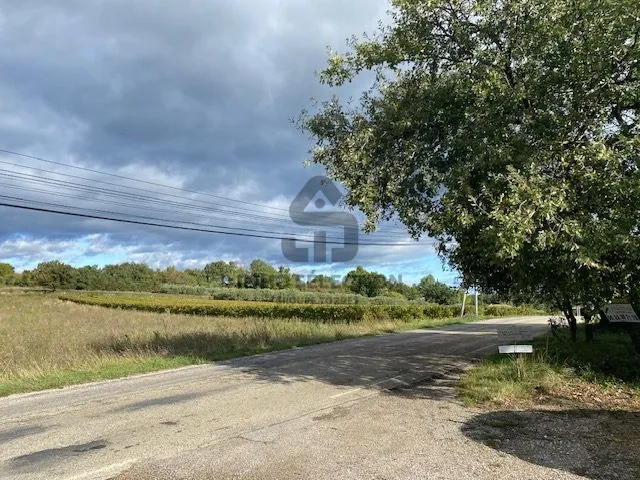 Terrain à bâtir de 537 m² à Martignargues avec vue sur la campagne 