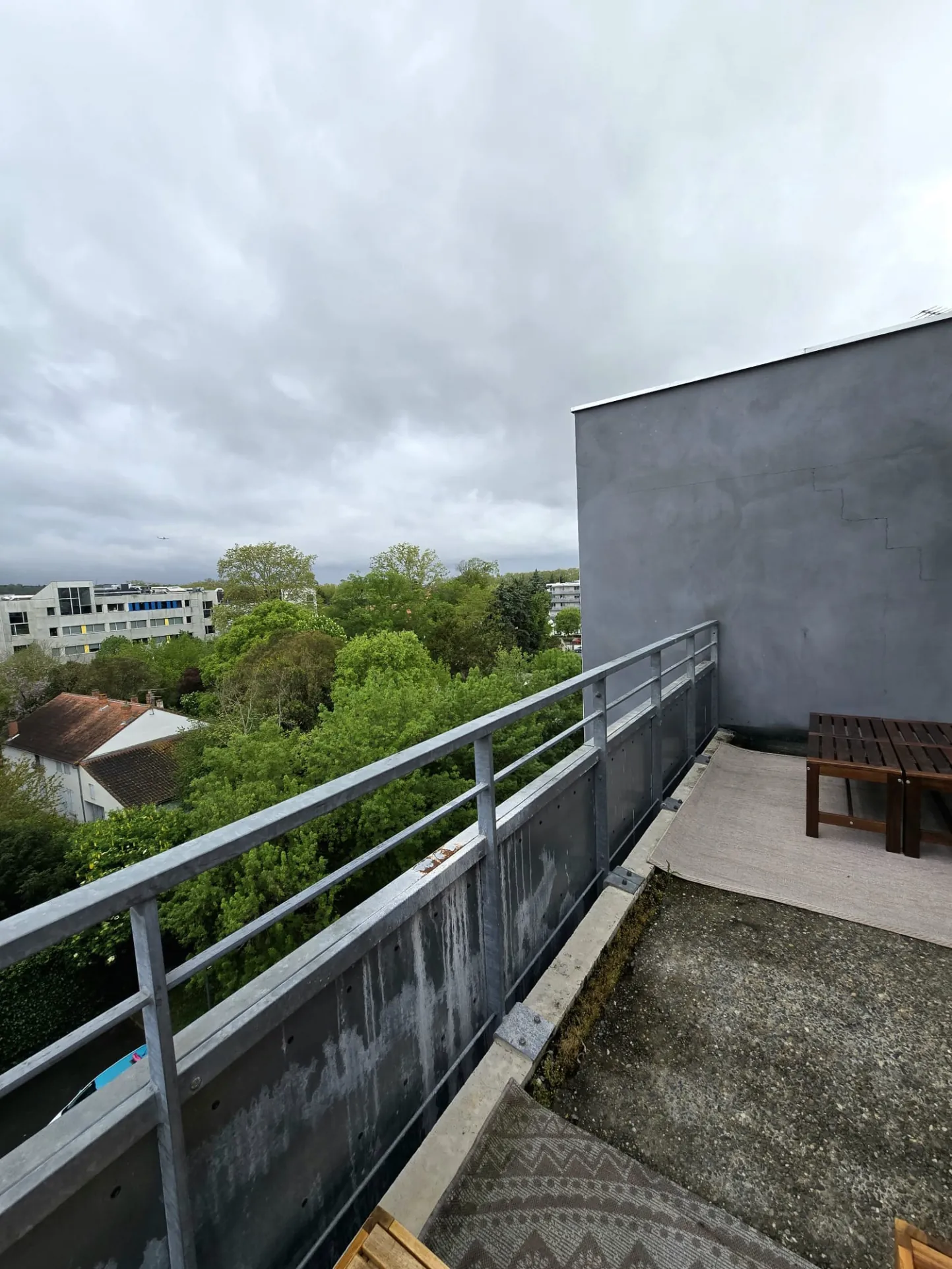 Appartement T3 lumineux avec terrasse et parking à Toulouse 