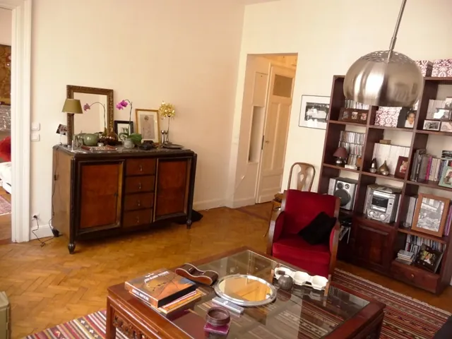 Bel appartement 2 pièces de 54 m² à La Madeleine avec balcon et cave 