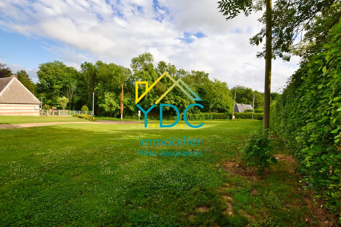 Terrain à bâtir à Héricourt-en-Caux – Secteur calme et viabilisé