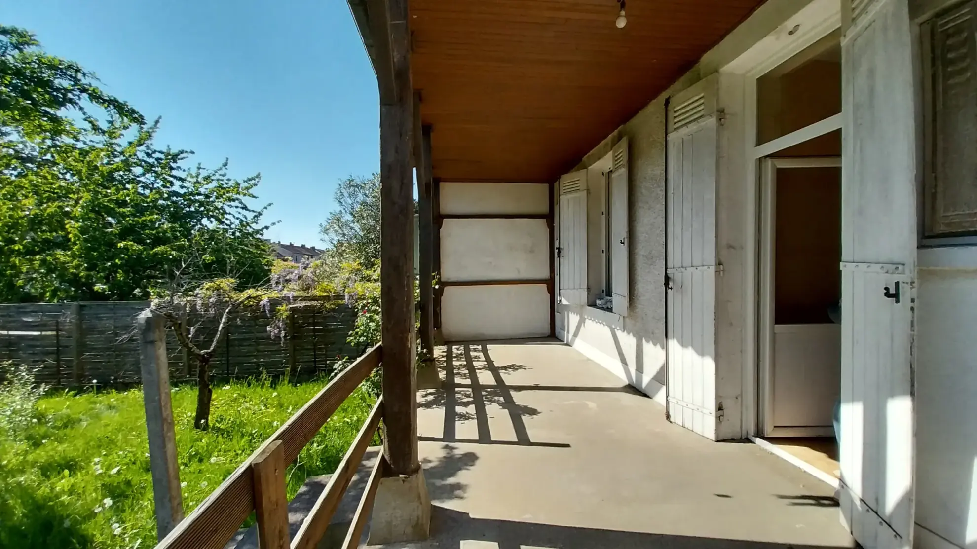Maison à vendre dans le Quartier du Toulon à Périgueux, entièrement aménagée avec jardin et garage