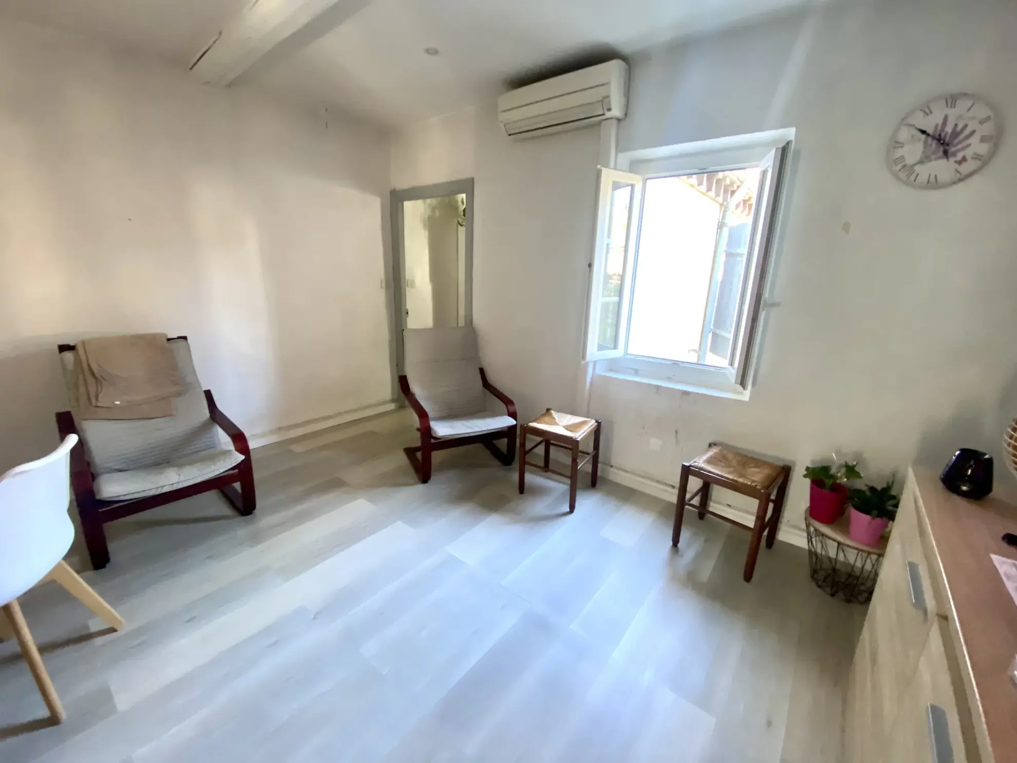 Appartement de 53 m² à Montélimar avec cave et cour intérieure pour investissement