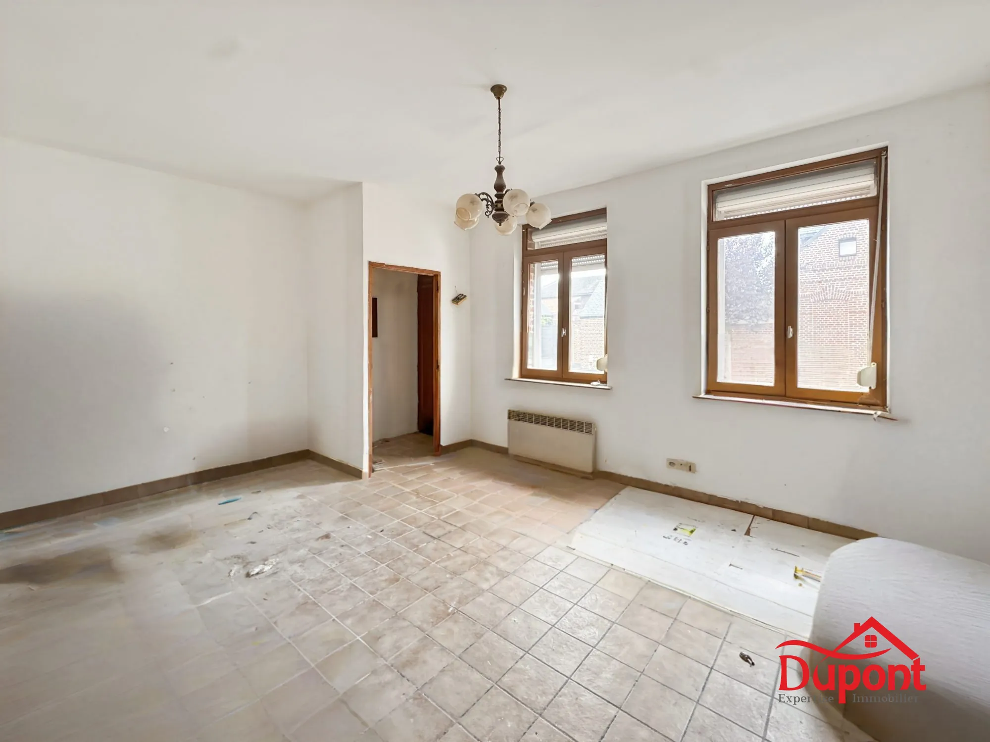 Maison à rénover de 62 m² à Cambrai avec potentiel d'aménagement