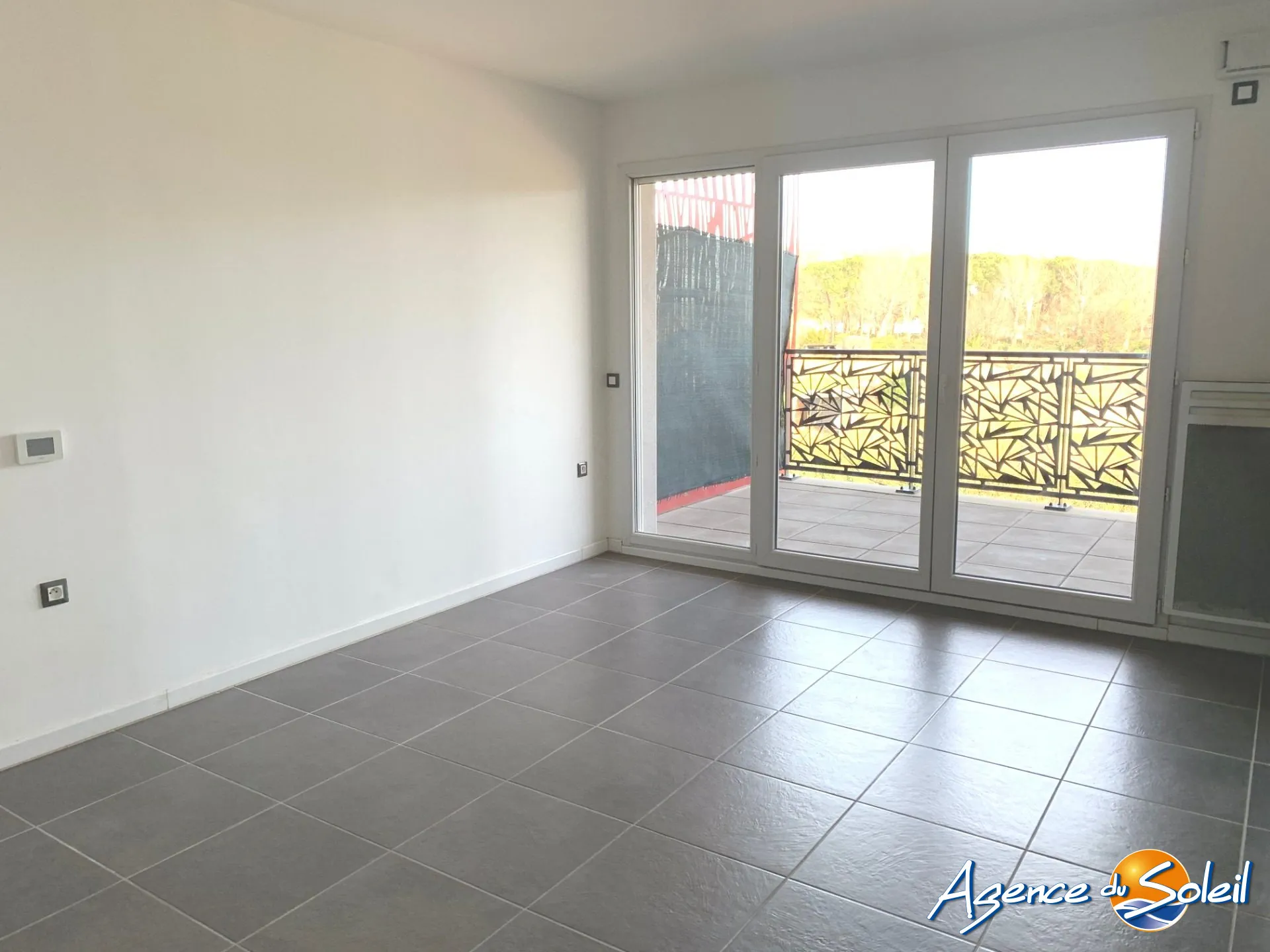 Appartement T2 à Saint-Cyprien Village avec parking et rendement locatif optimal