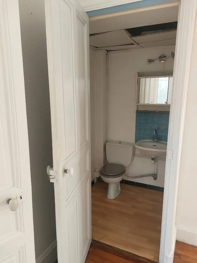 Bel appartement rénové de 44,18 m² à Vichy proche mairie pour vente 