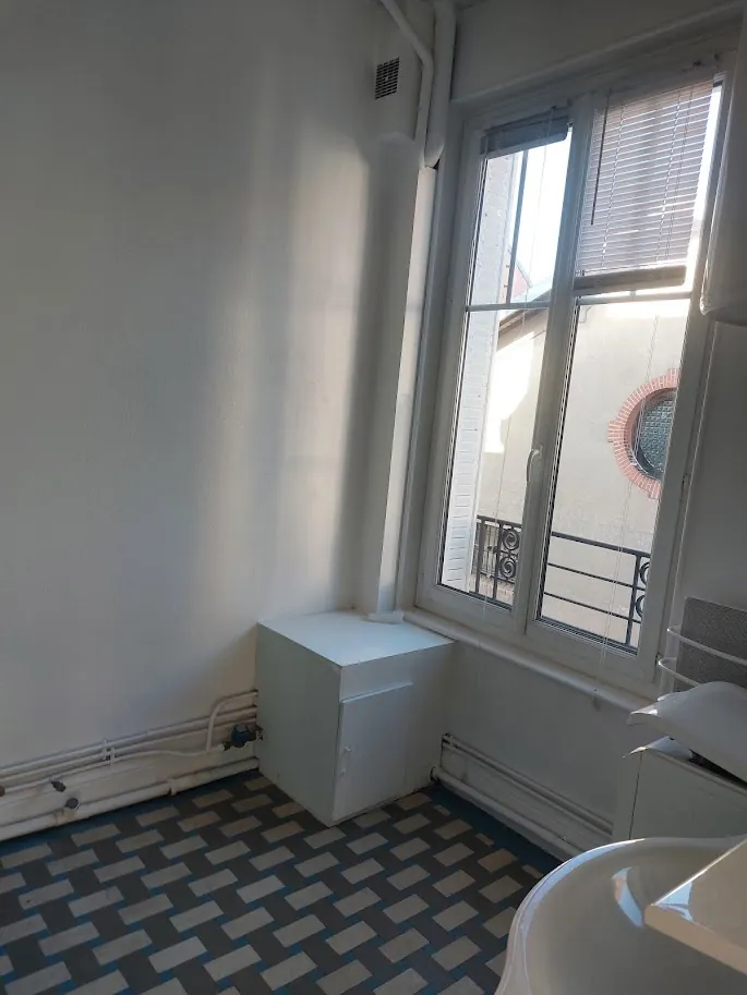 Bel appartement rénové de 44,18 m² à Vichy proche mairie pour vente 