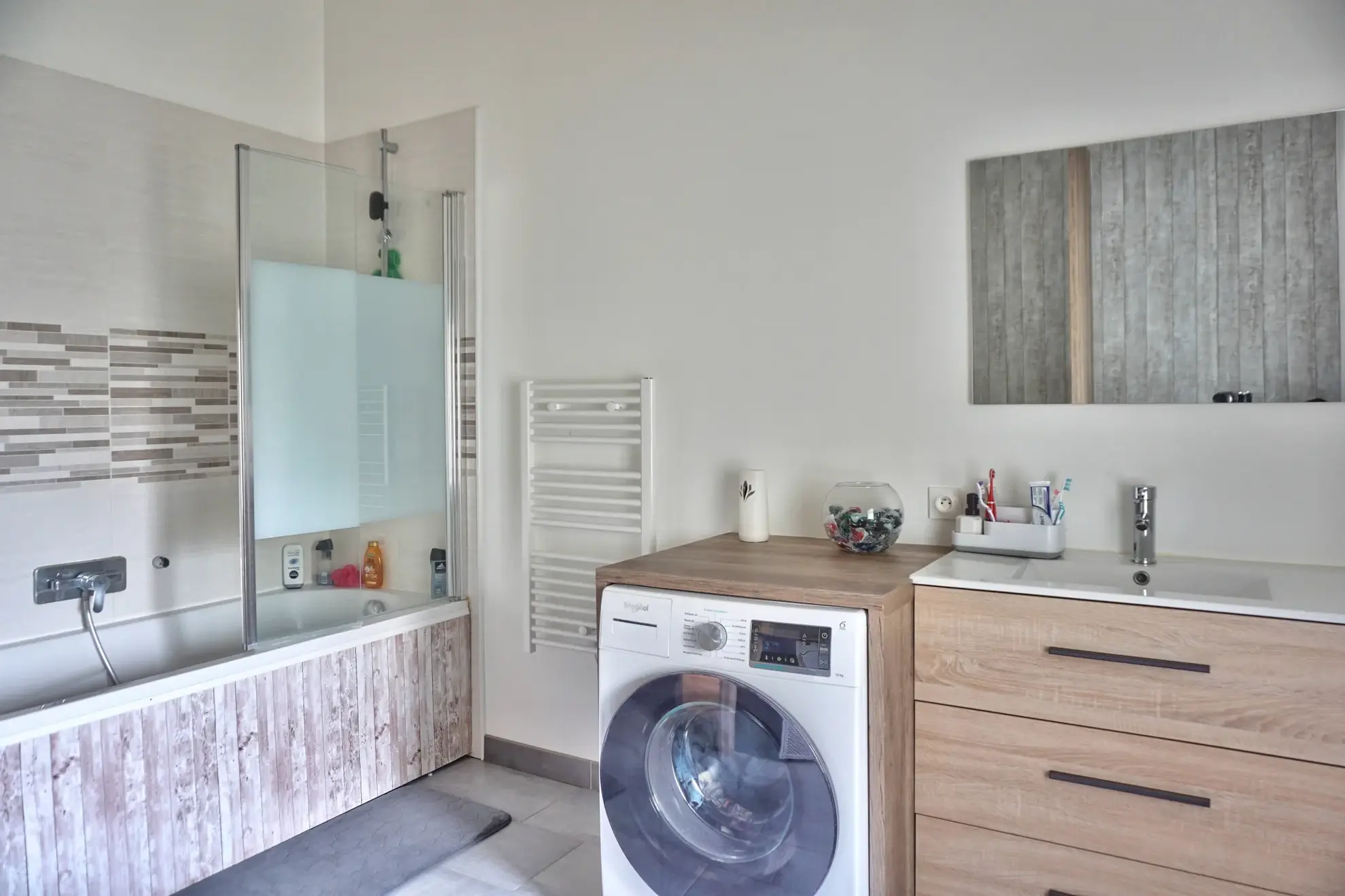 Maison en pierre rénovée avec dépendances à Yvias près de Paimpol 