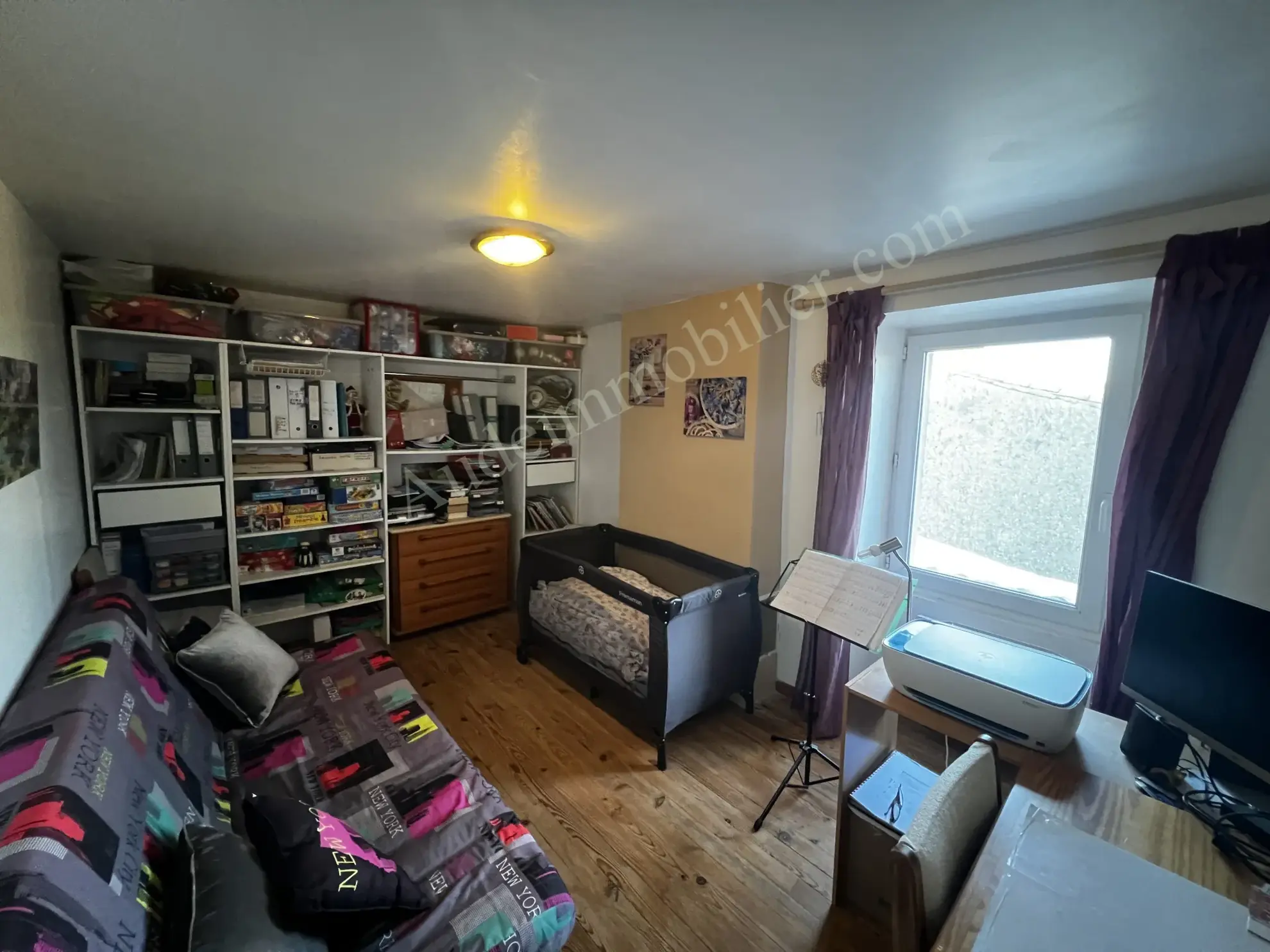 Maison de village en Haute-Vallée de l'Aude avec terrasse, garage et cour 