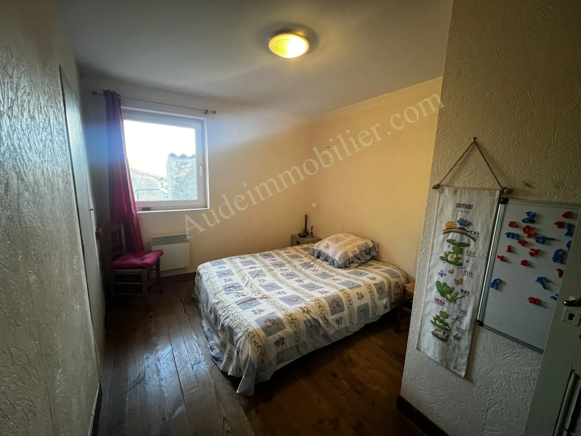 Maison de village en Haute-Vallée de l'Aude avec terrasse, garage et cour 