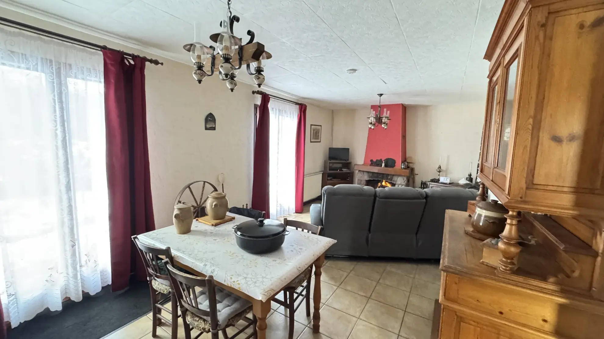 Villa de plain-pied à Ronno avec jardin et garage - Opportunité rare 