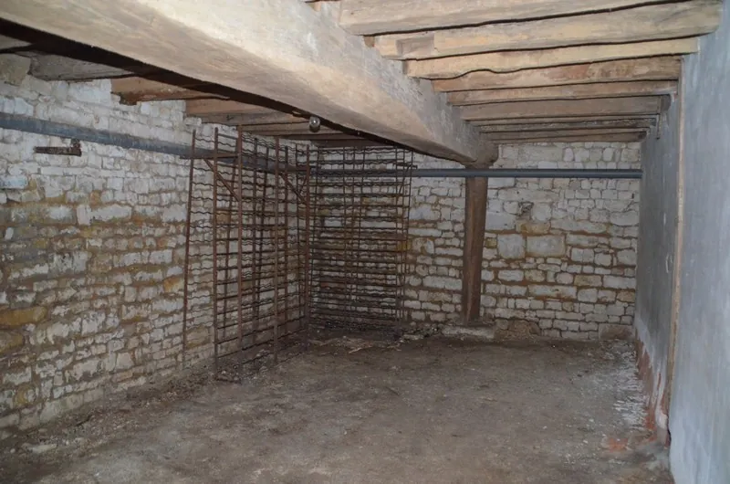 Maison du XIXe siècle à réhabiliter à Saint Jean Hermine - Centre-ville 