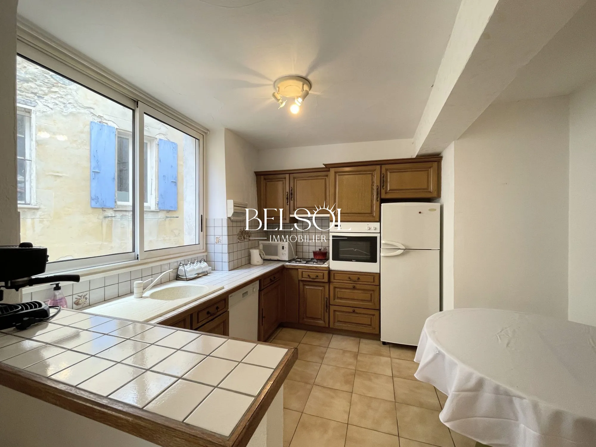 Maison de village à Prades avec options de rénovation et potentiel locatif 