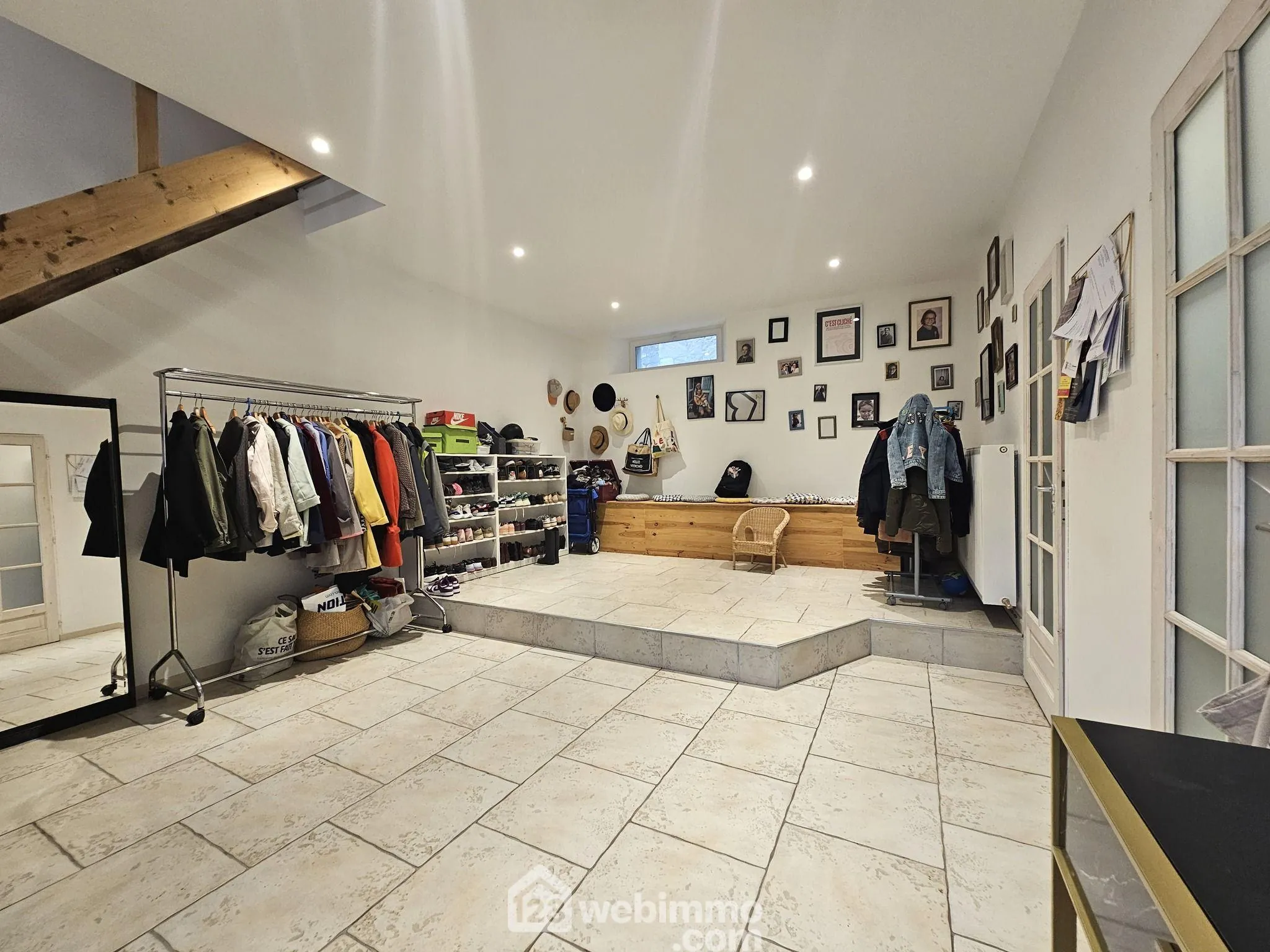 Grande maison familiale à Bouffignereux – 309 m² avec jardin et garage 