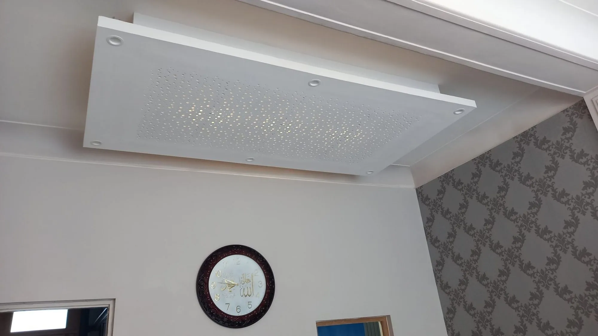 Appartement T3 rénové face à la gare à Tourcoing 