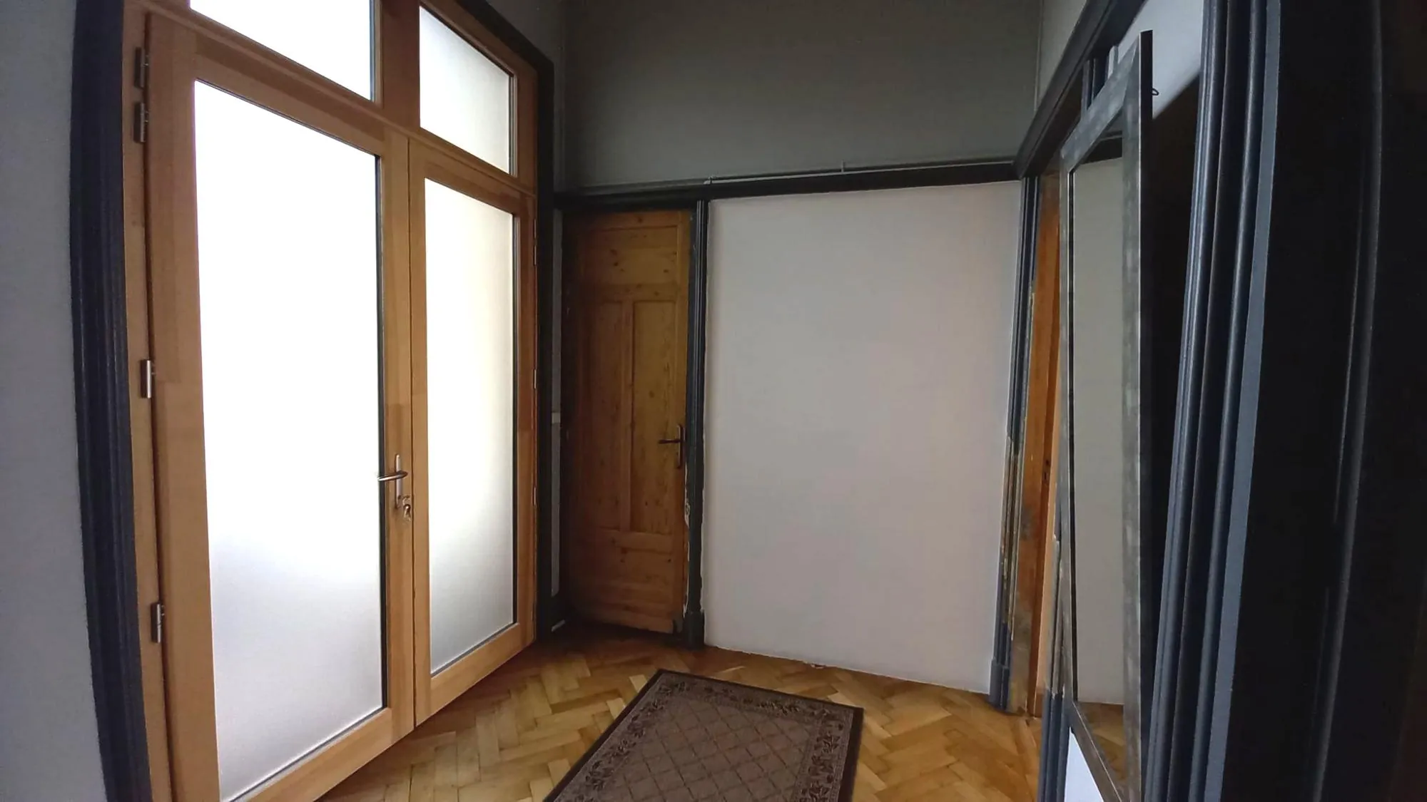 Appartement T3 rénové face à la gare à Tourcoing 