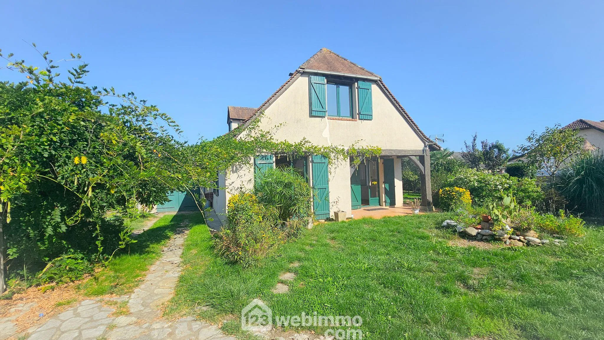 Maison 150m² avec grand terrain à Mirepeix proche lac – Confort et tranquillité 