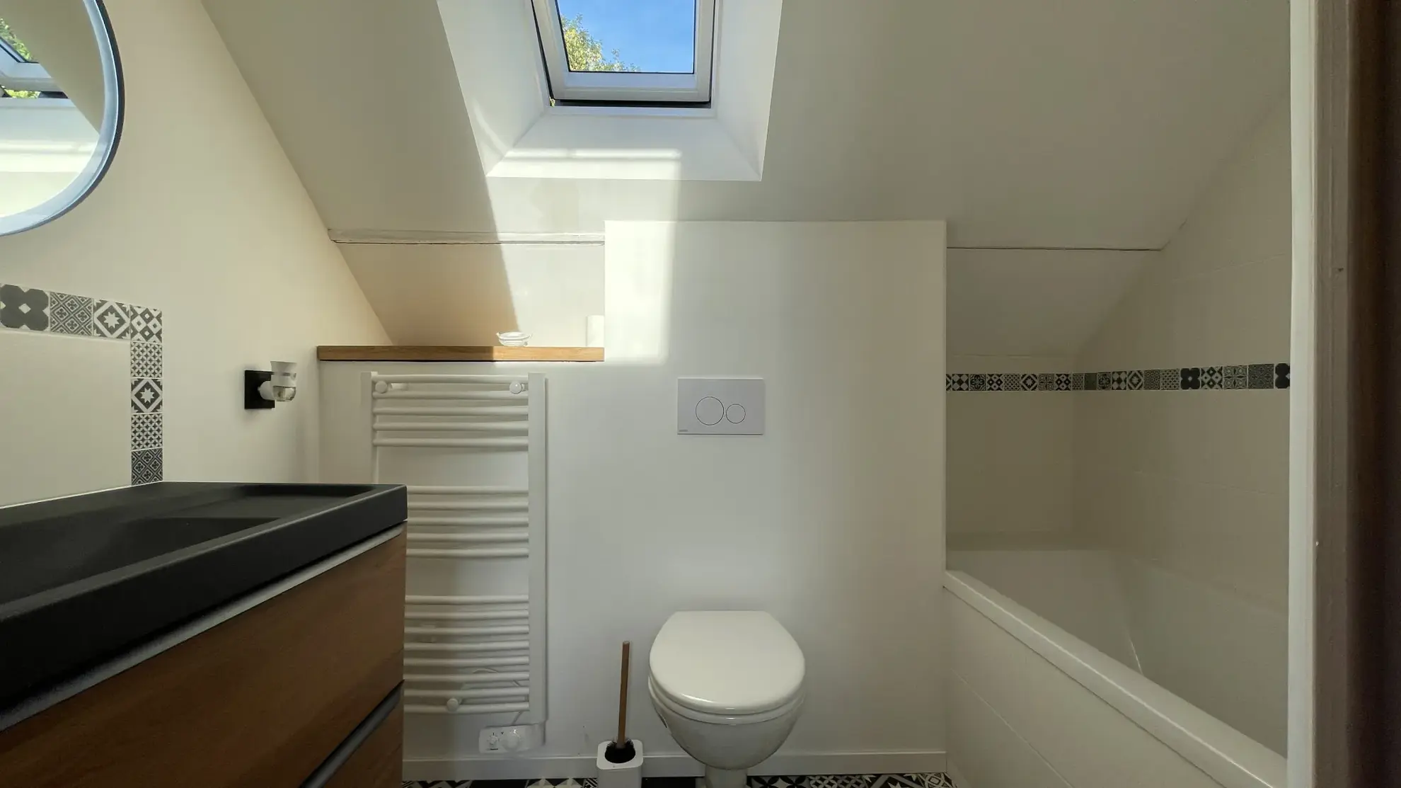 Maison indépendante avec 3 chambres proche Noyon, cadre calme et terrain clos 