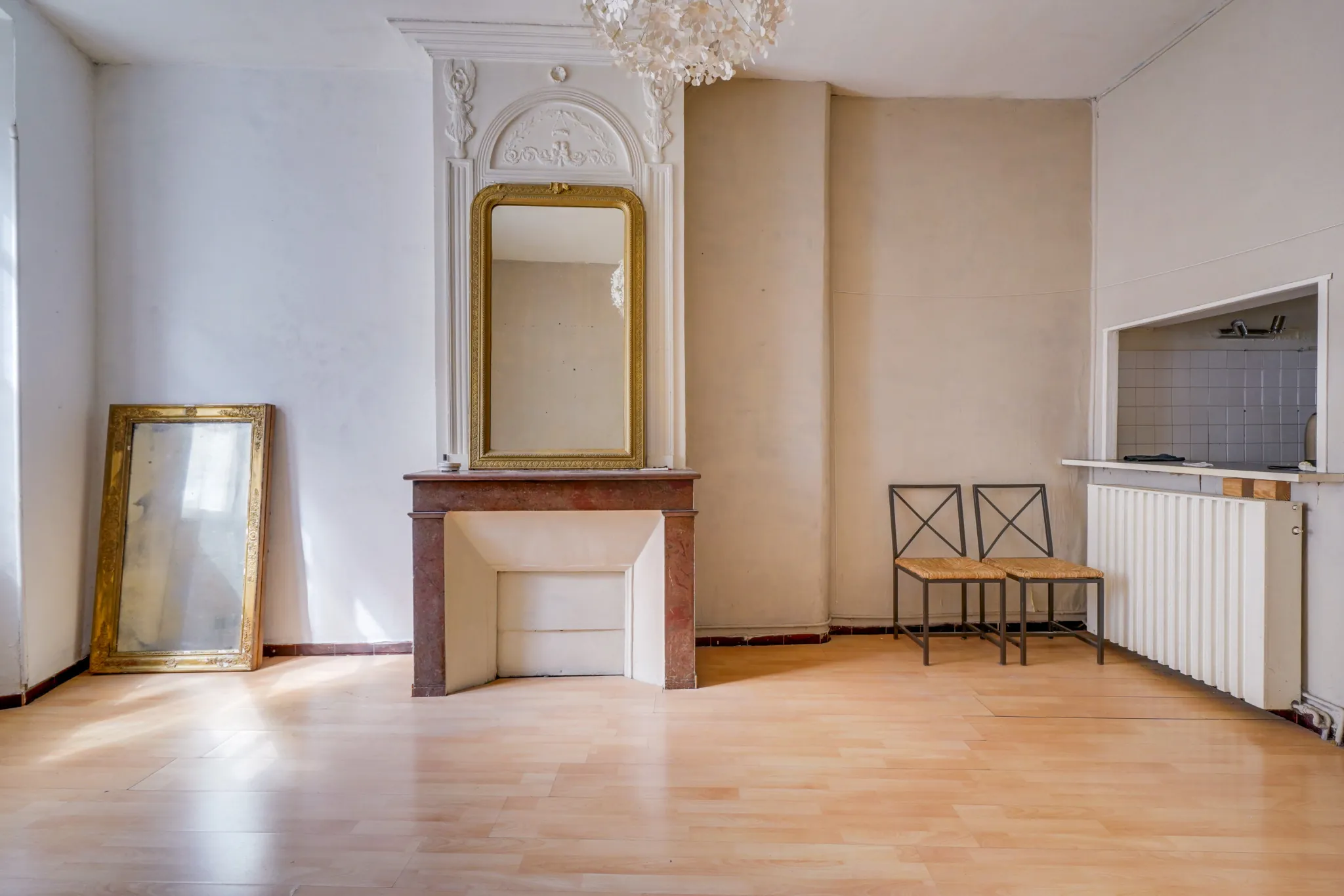 Appartement T2 à rénover de 45 m² à Bordeaux, proche Gambetta 