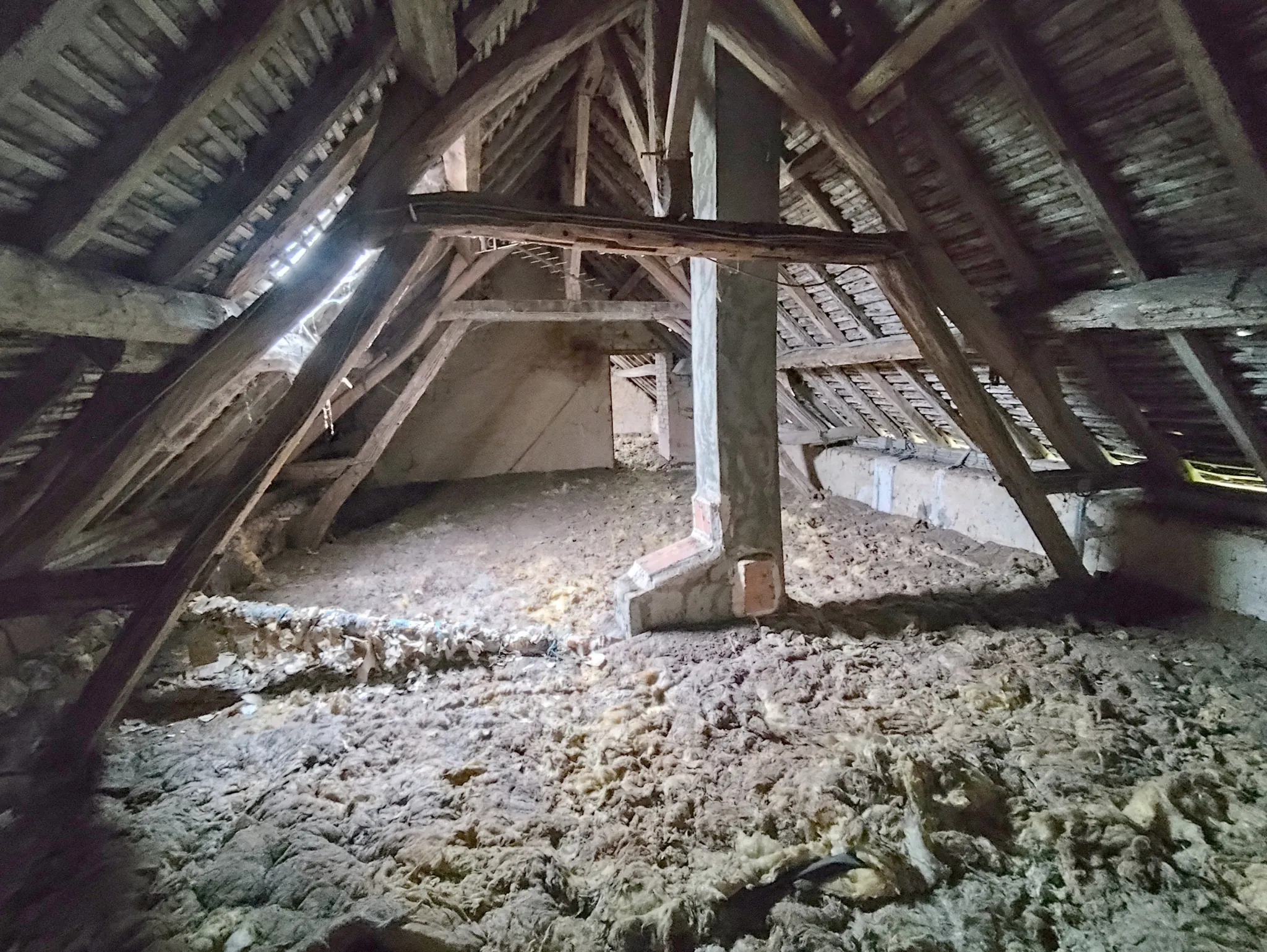 Longère en pierre à Dangeul — Proche projet de rénovation et terrain constructible 