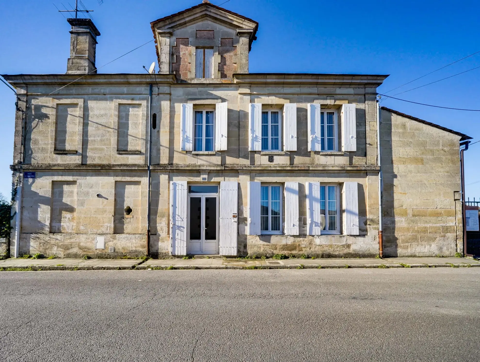 Maison 4 pièces à Salignac de 97 m² avec jardin et parking privé