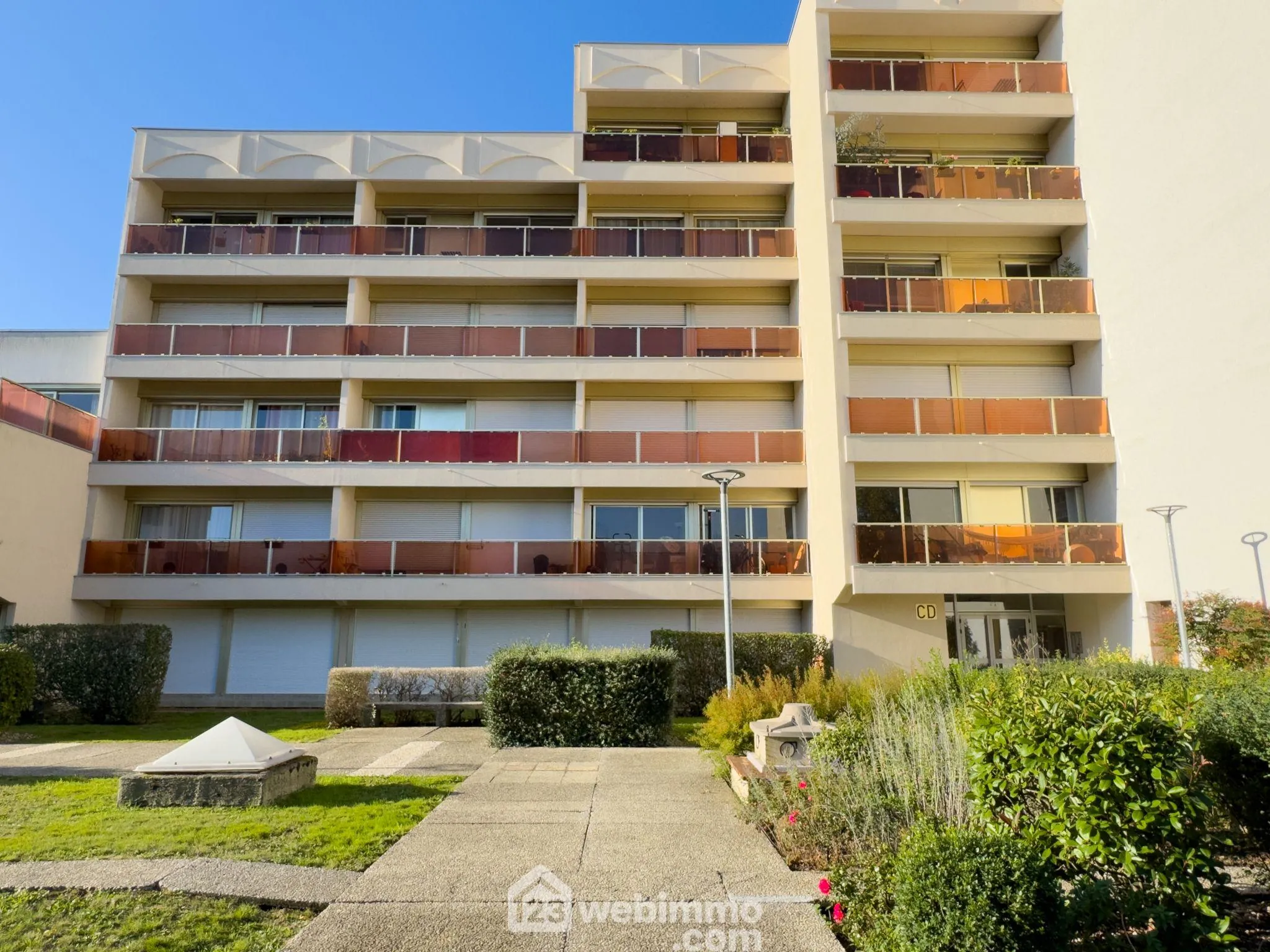 Studio lumineux de 32 m² avec balcon à Cholet - Idéal investisseur ou premier achat