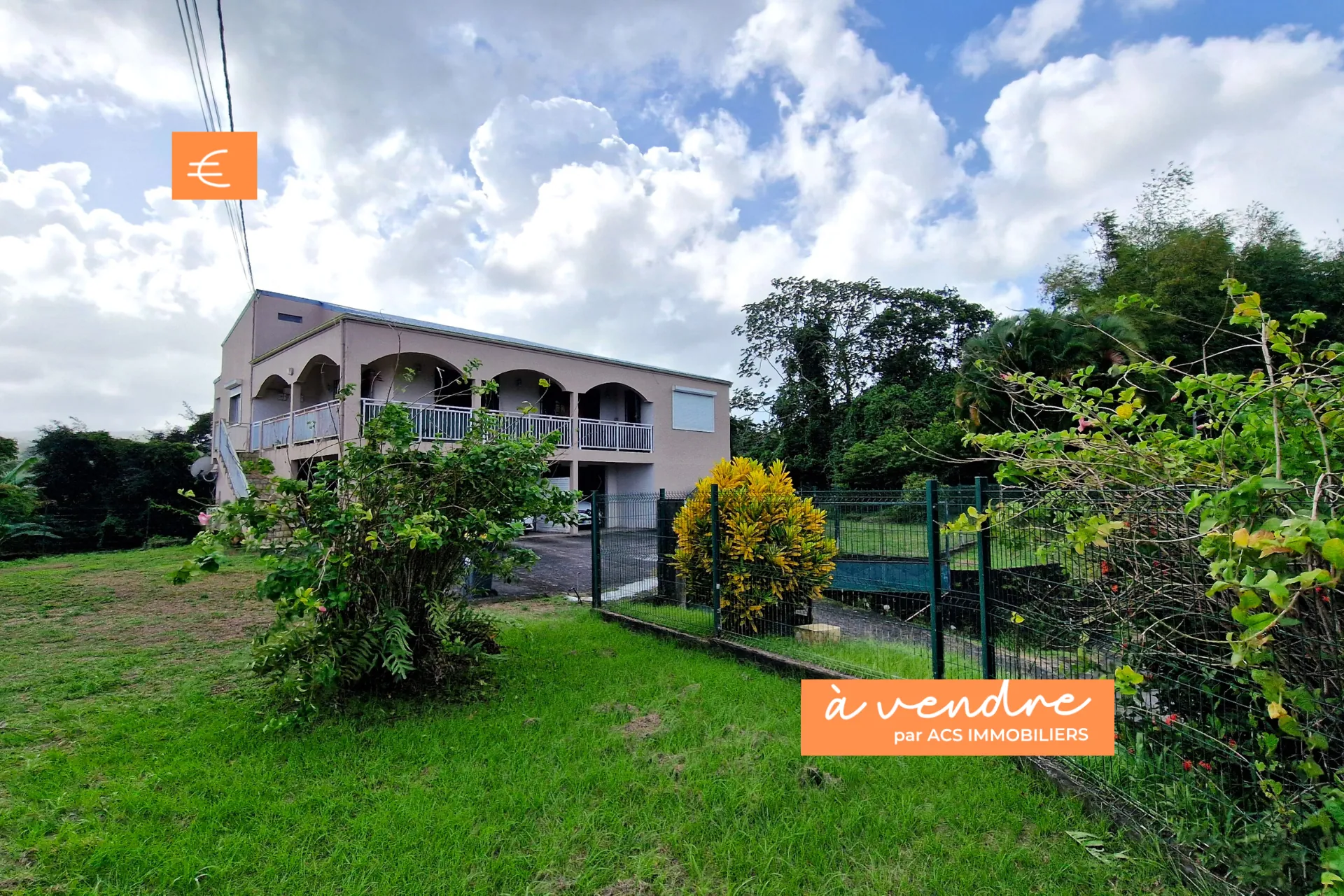 Maison familiale à vendre à Ajoupa-Bouillon avec vue mer et campagne