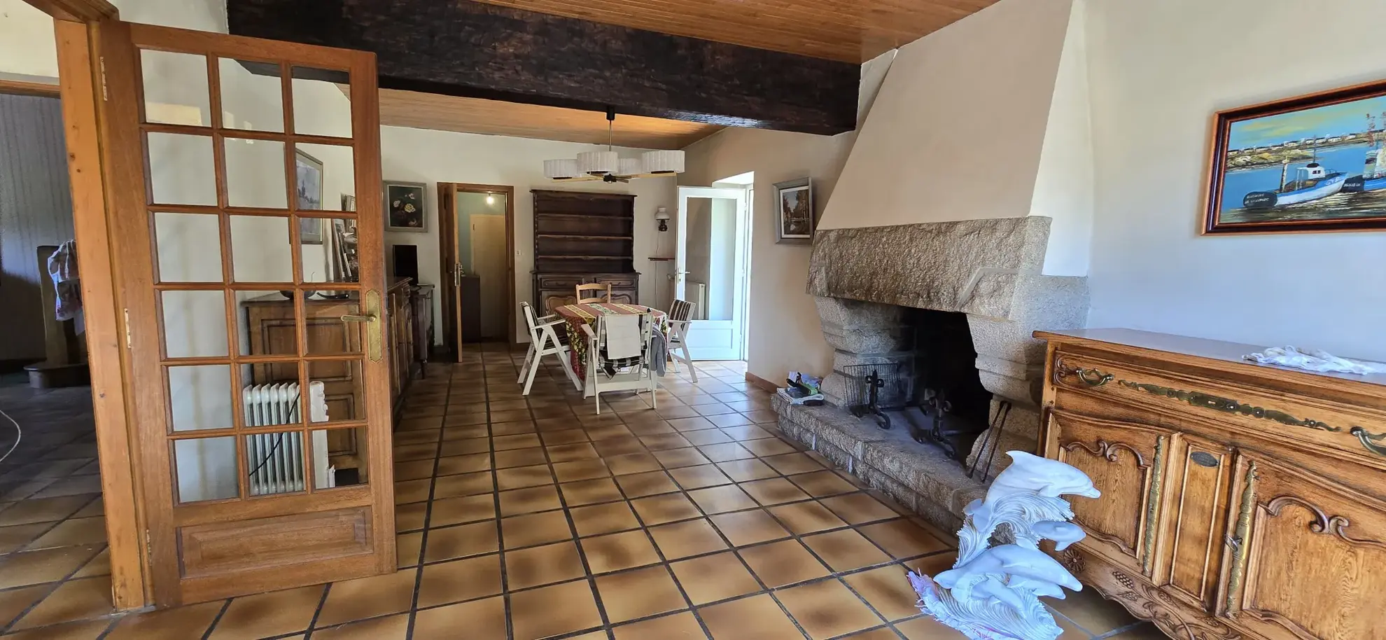 Maison de 122 m² avec véranda, cheminée et sous-sol à Lanrivain 