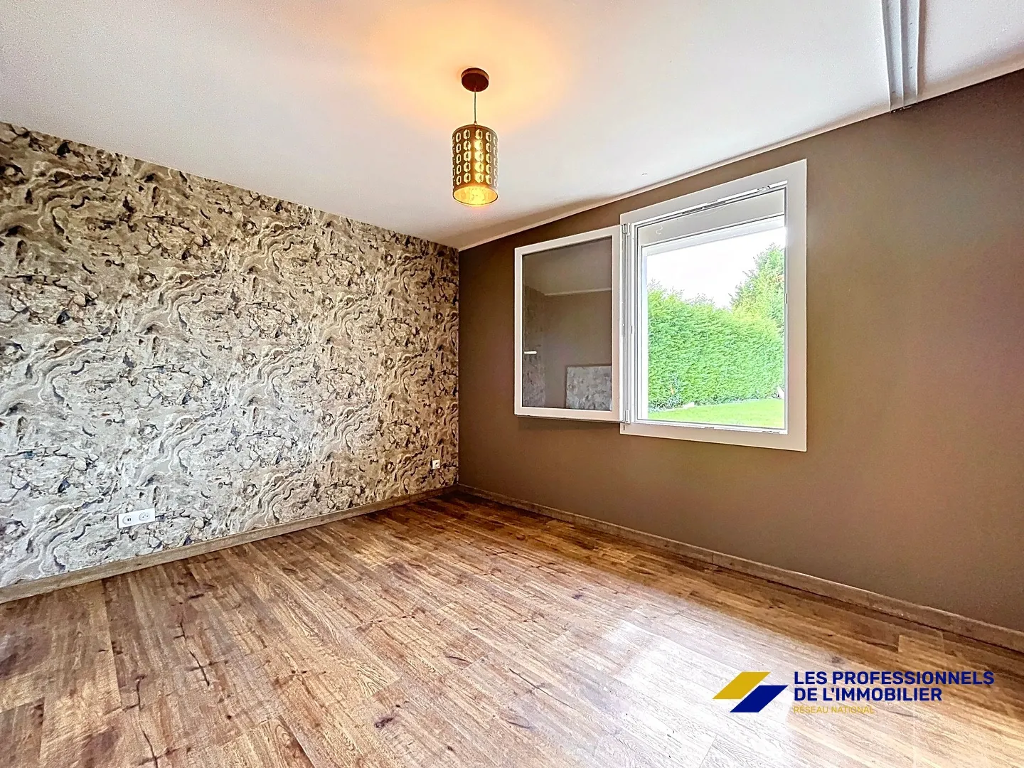 Maison 3 pièces de 75 m2 avec jardin et piscine à Charmois-devant-Bruyères 