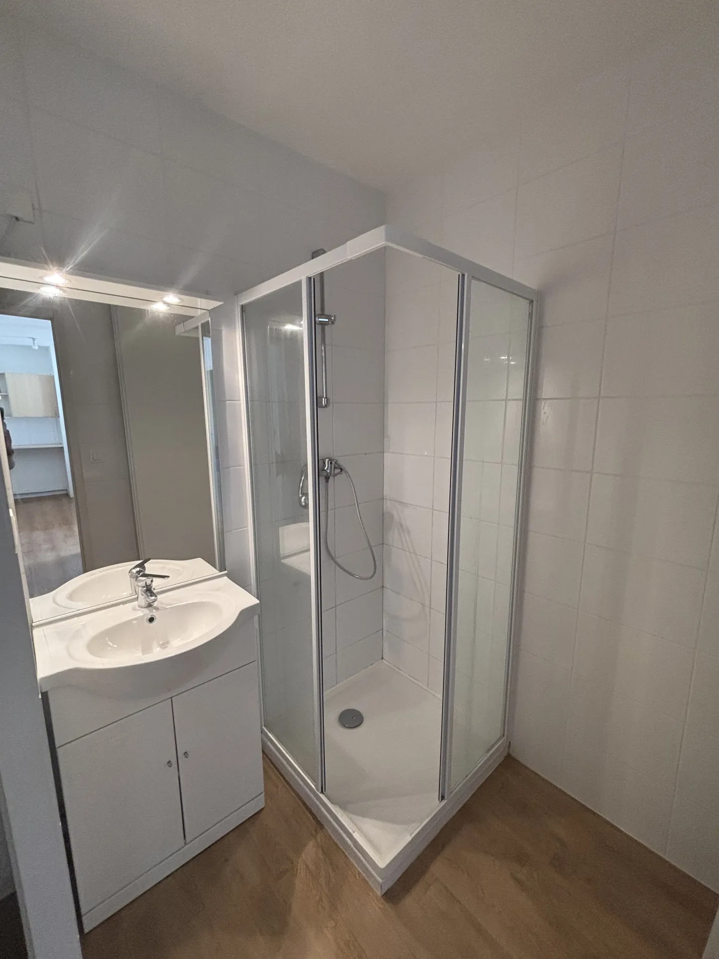 Appartement moderne avec 2 chambres à Eu, proche centre-ville – Excellent état et espace privatif 