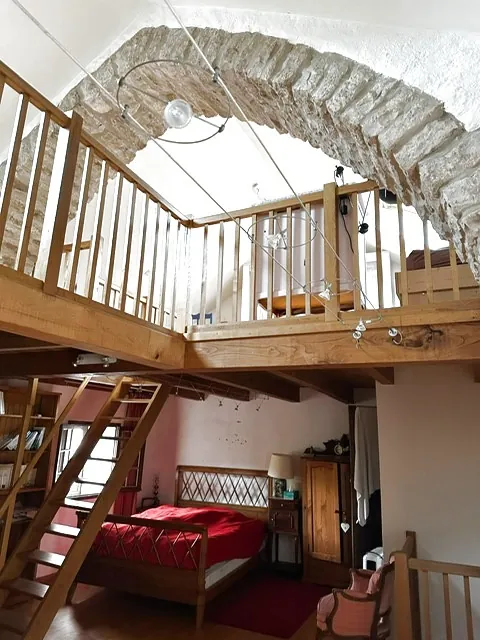 Maison en pierre avec sauna près du temple Lerab Ling, idéal investissement ou résidence secondaire