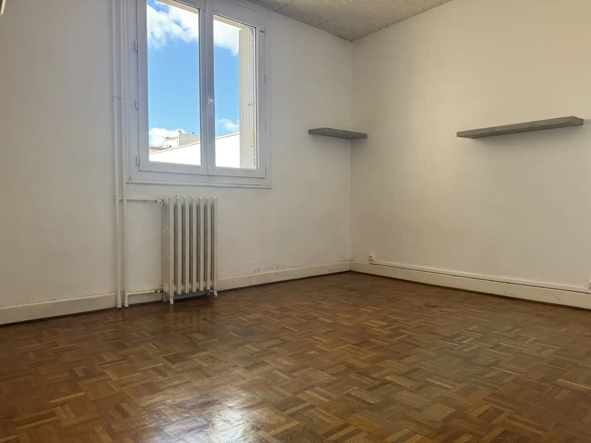 Appartement 4 pièces avec cave à vendre à Aurillac - Résidence avec ascenseur 