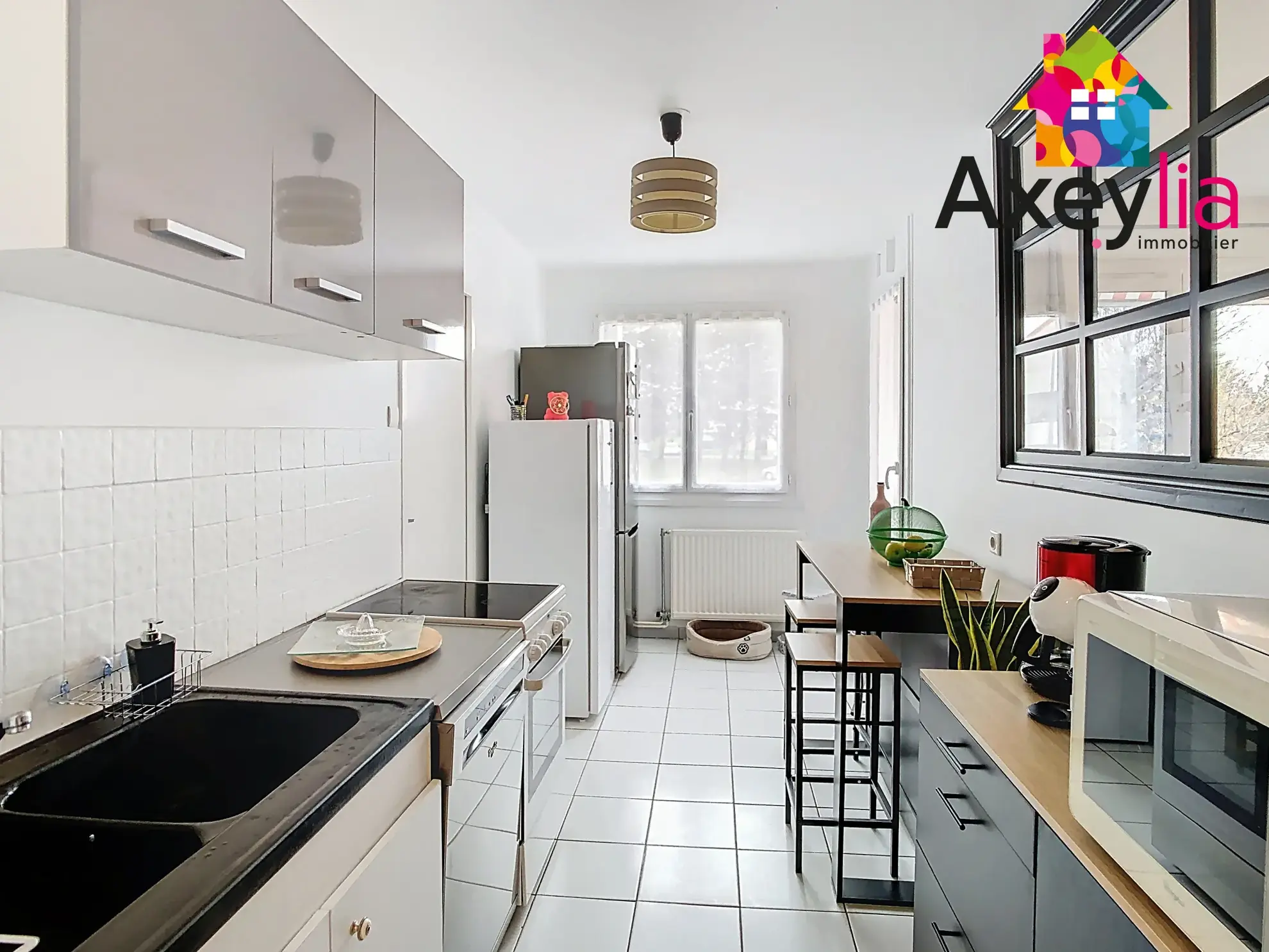 Appartement T5 rénové avec terrasse et balcon à Riorges