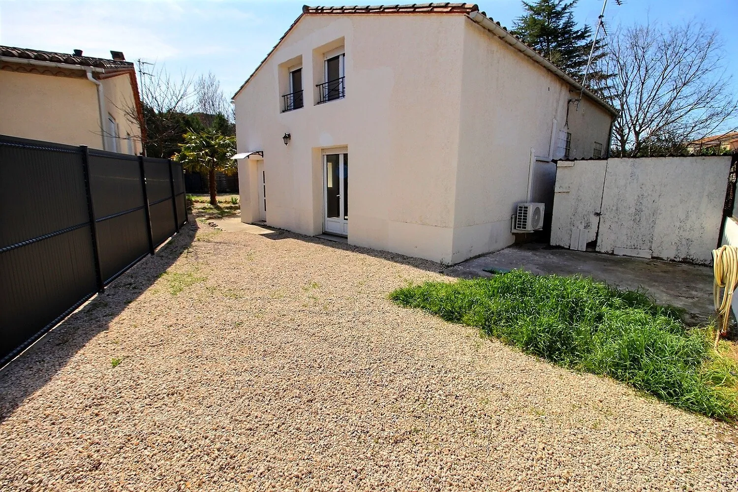 Maison 3 pièces avec jardin et parking à Saint-Martin-de-Londres (34380) 