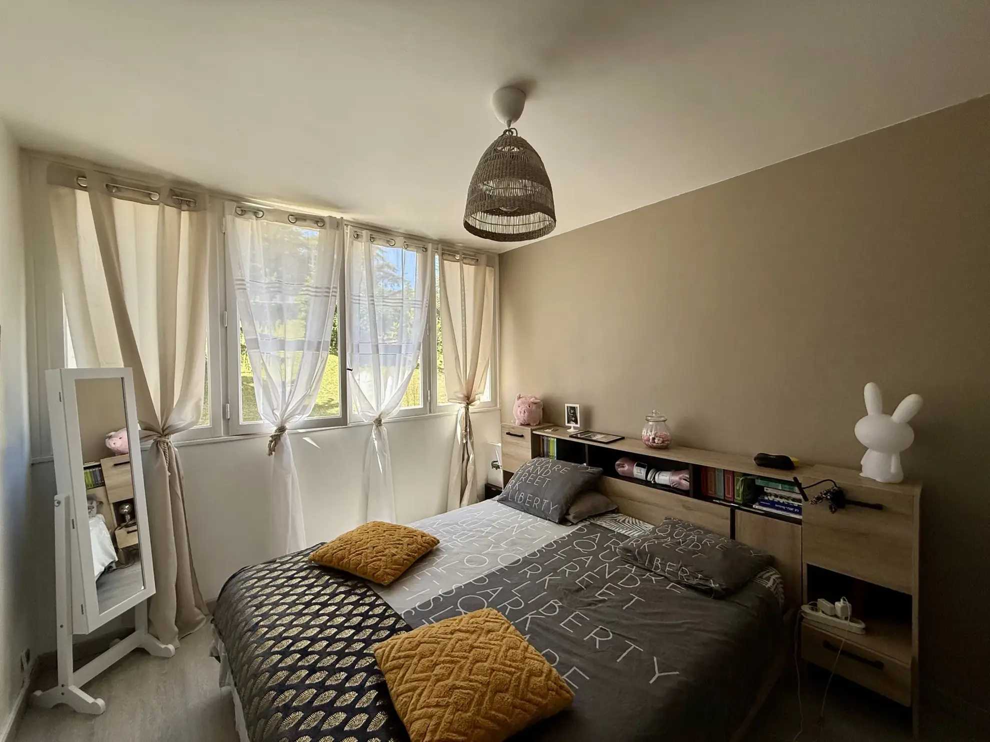Appartement F3 lumineux avec balcon et parking à Saint-Étienne