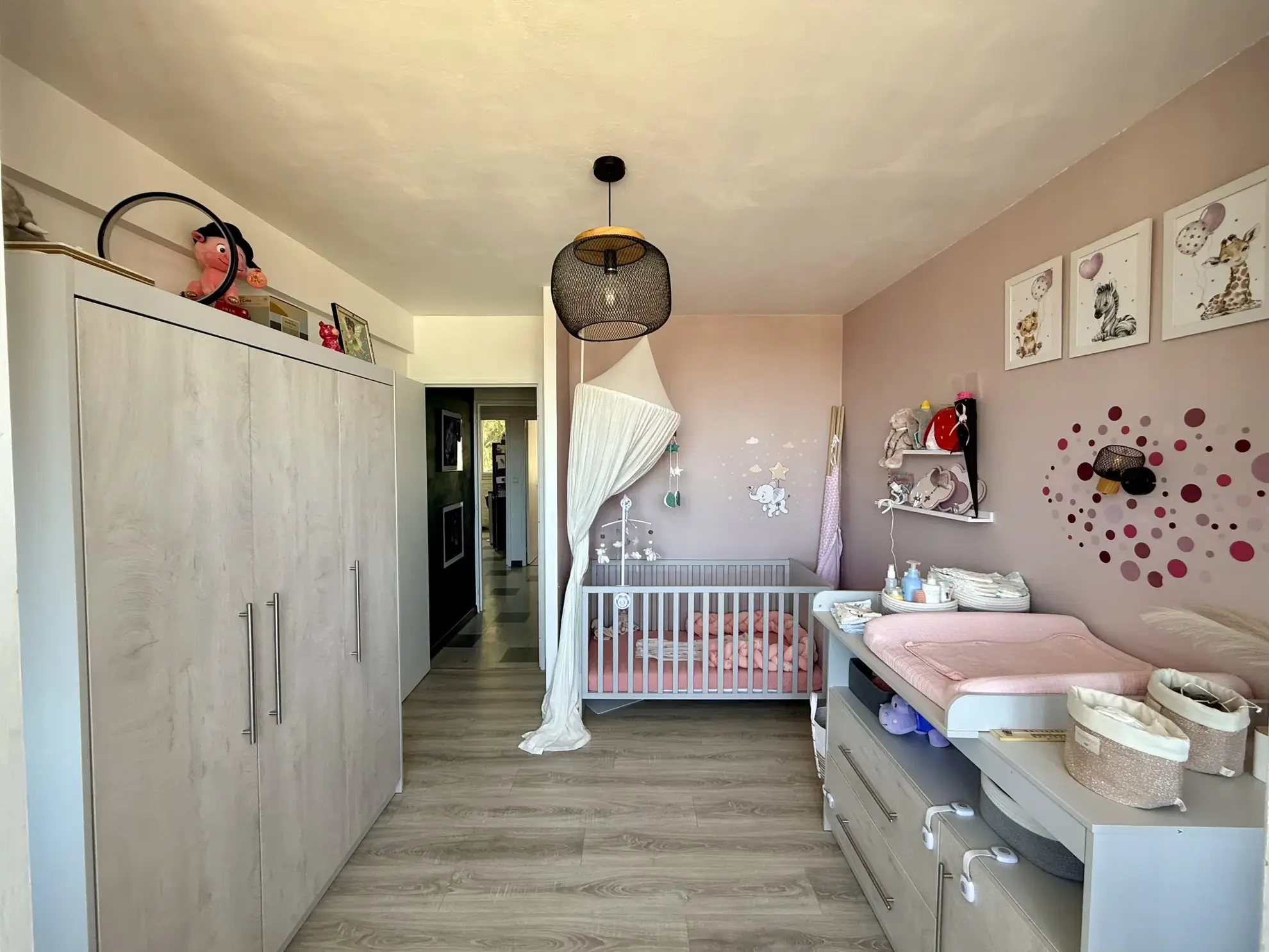 Appartement F3 lumineux avec balcon et parking à Saint-Étienne 